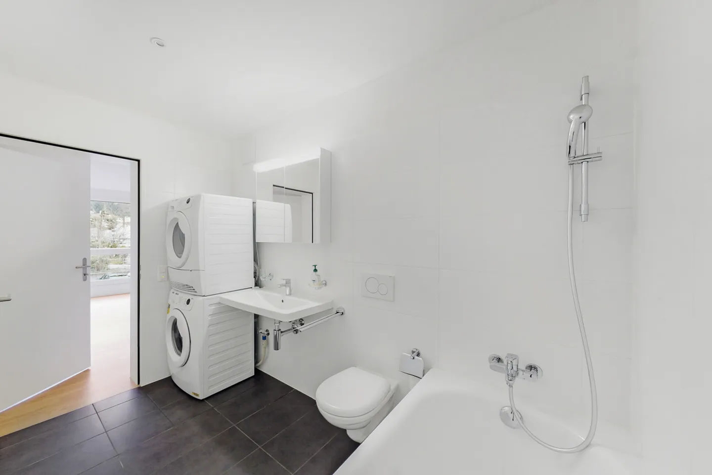 Laville Residence - Your apartment just a few steps from the center - Photo 8 of 9