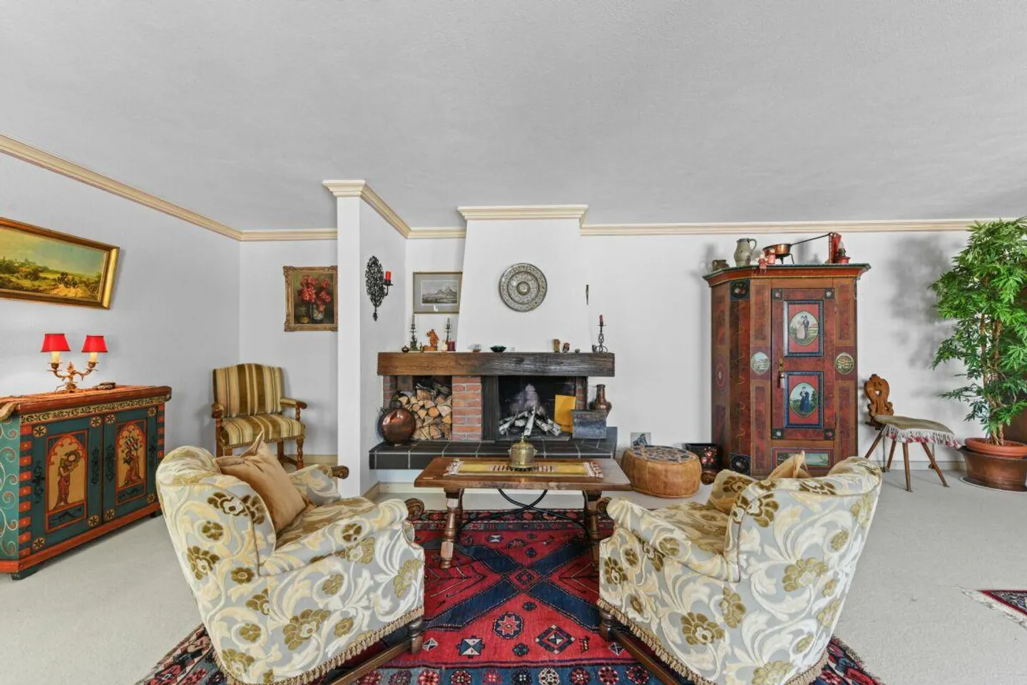 Villa con appartamento, piscina e vista panoramica - una casa piena di possibilità - Foto 18 di 30