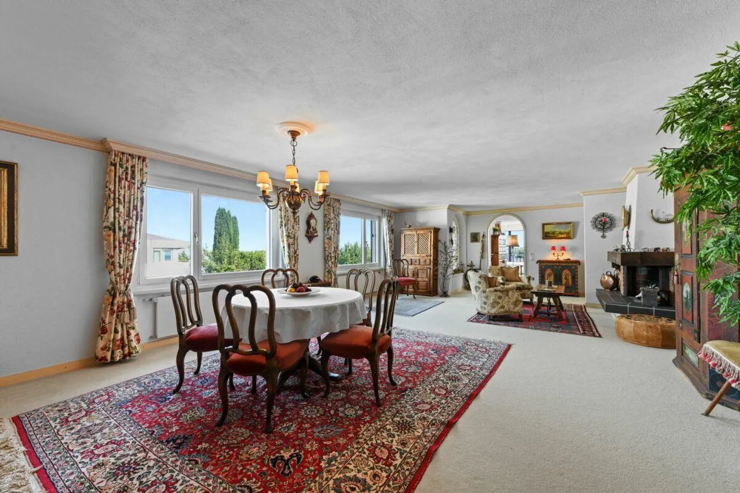 Villa con appartamento, piscina e vista panoramica - una casa piena di possibilità - Foto 20 di 30