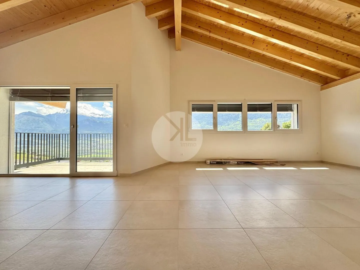 Penthouse for sale - Photo 2 of 8