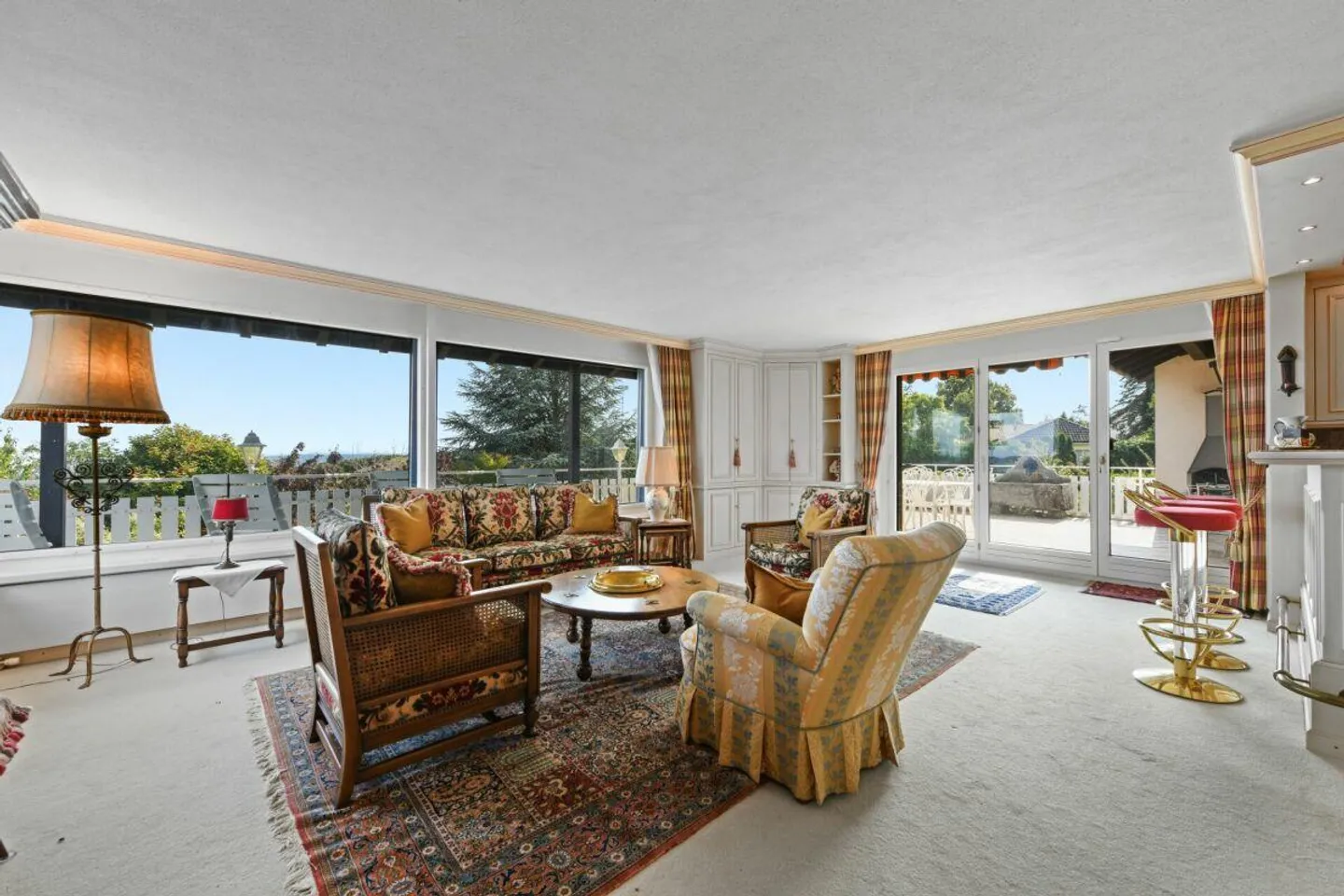 Villa con appartamento, piscina e vista panoramica - una casa piena di possibilità - Foto 23 di 30