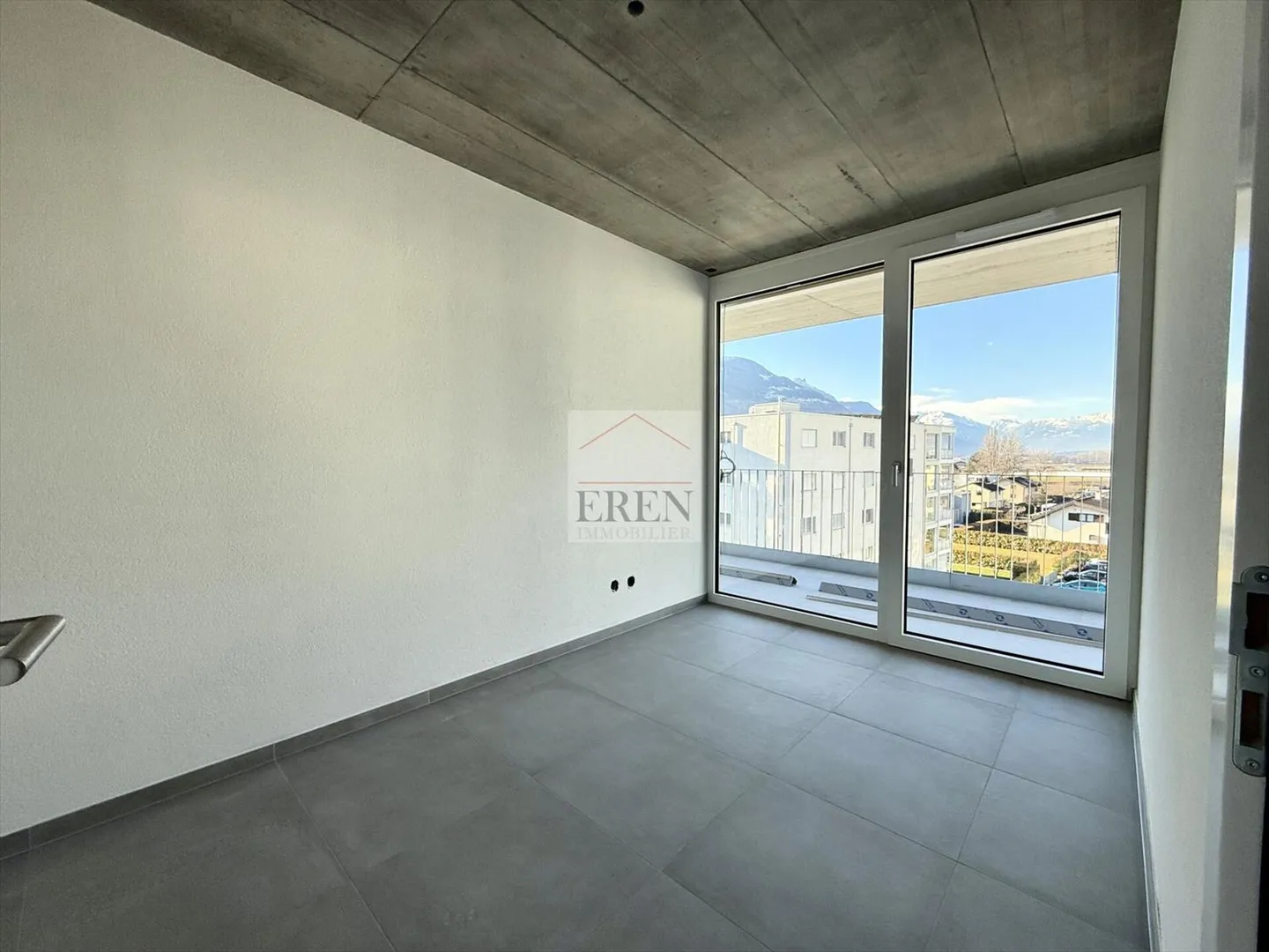 Attic 3.5 rooms - Photo 8 of 13