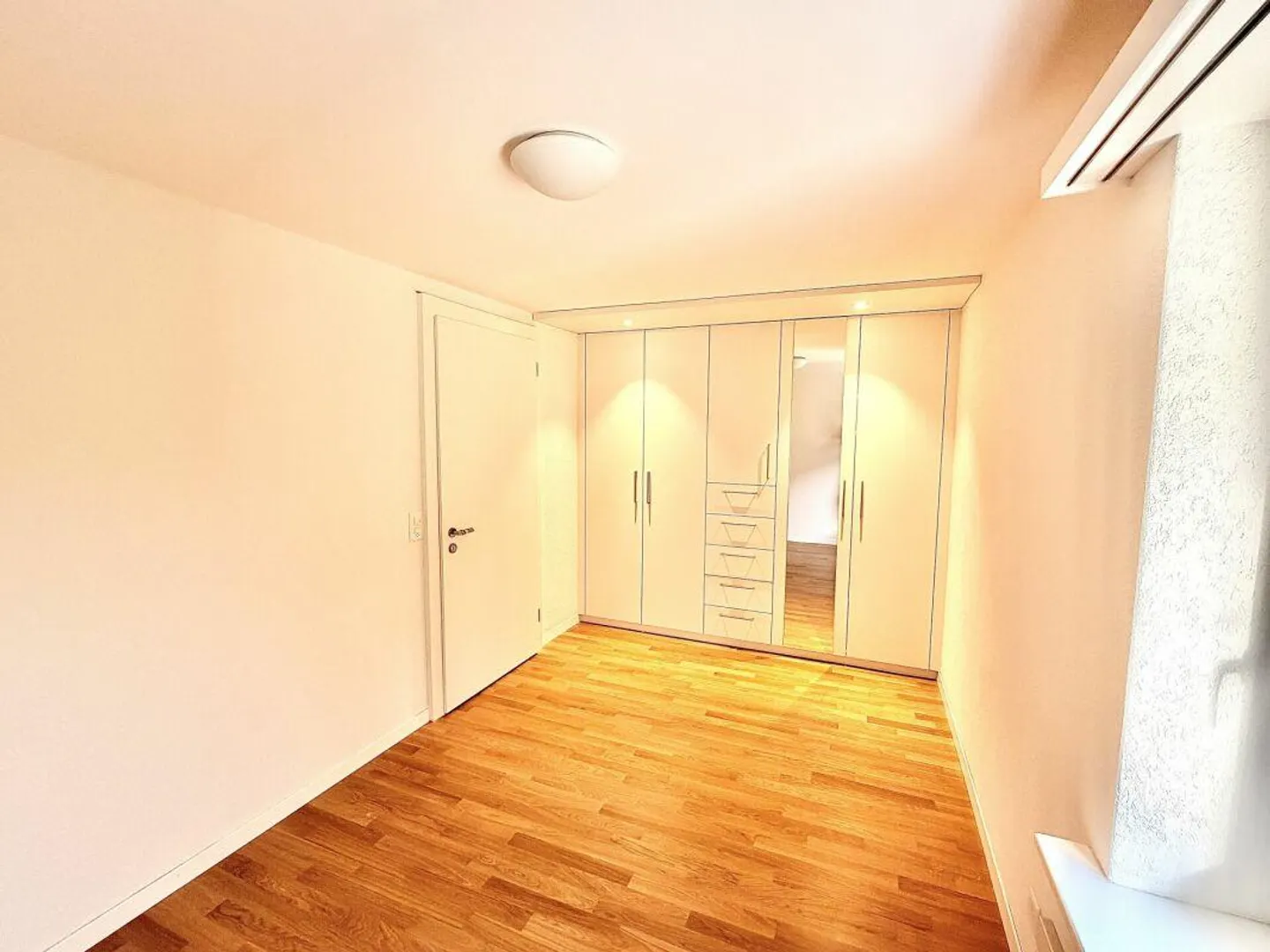 Appartamento duplex esclusivo di 5½ locali con vista panoramica sul lago e sulle montagne - Foto 15 di 29