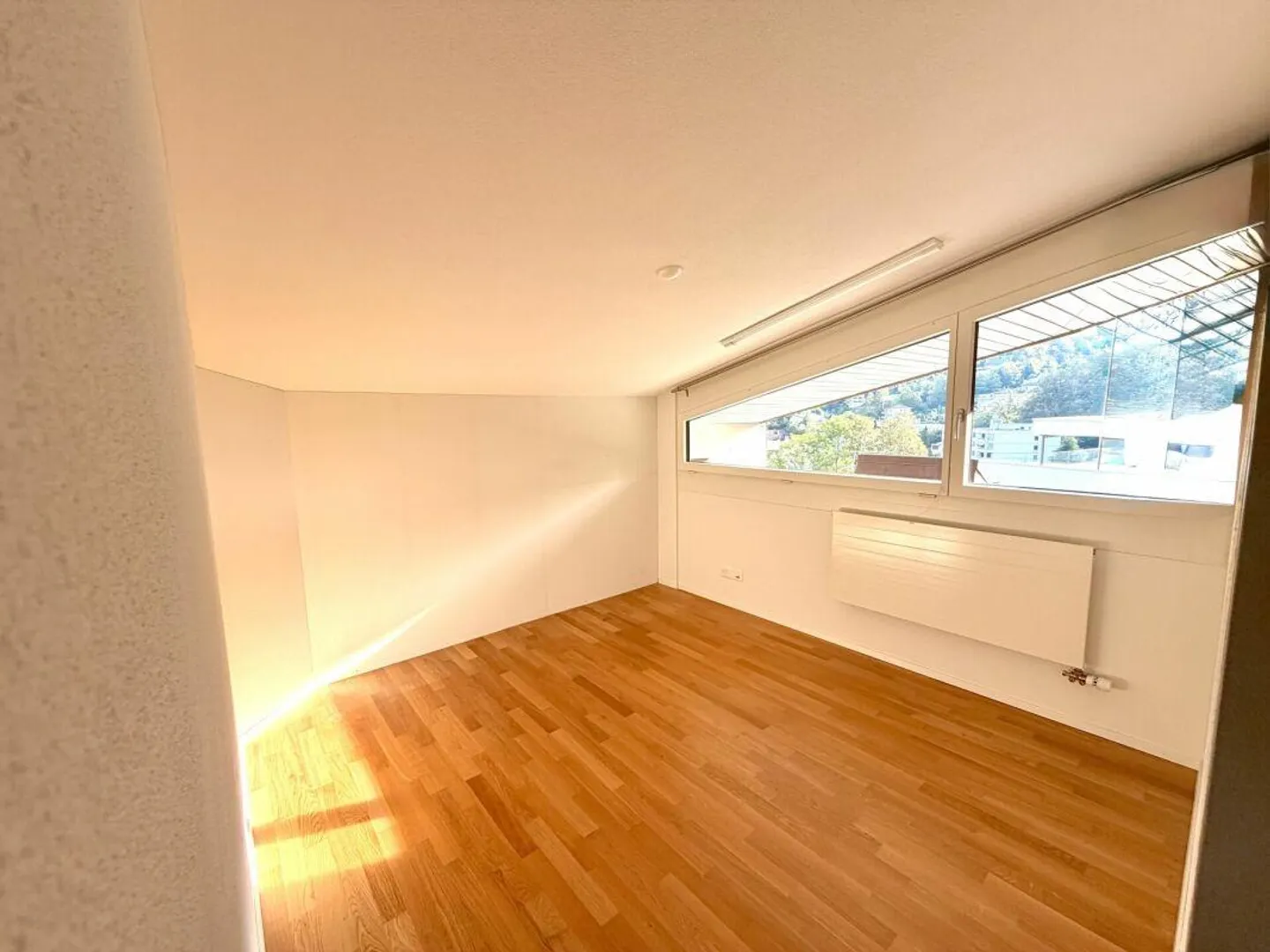 Appartamento duplex esclusivo di 5½ locali con vista panoramica sul lago e sulle montagne - Foto 17 di 29