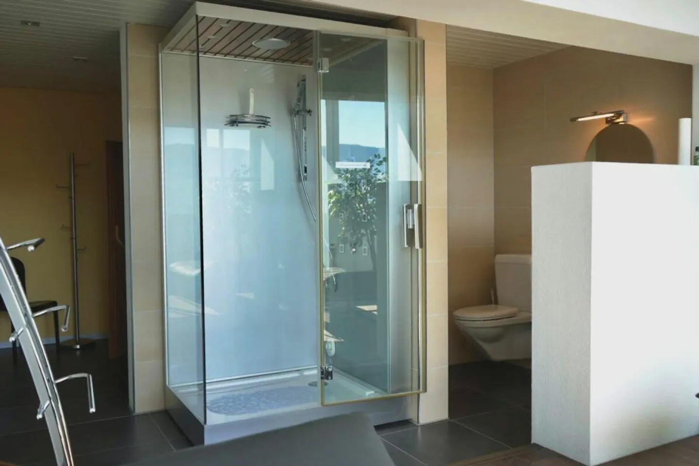 Appartamento duplex esclusivo di 5½ locali con vista panoramica sul lago e sulle montagne - Foto 20 di 29