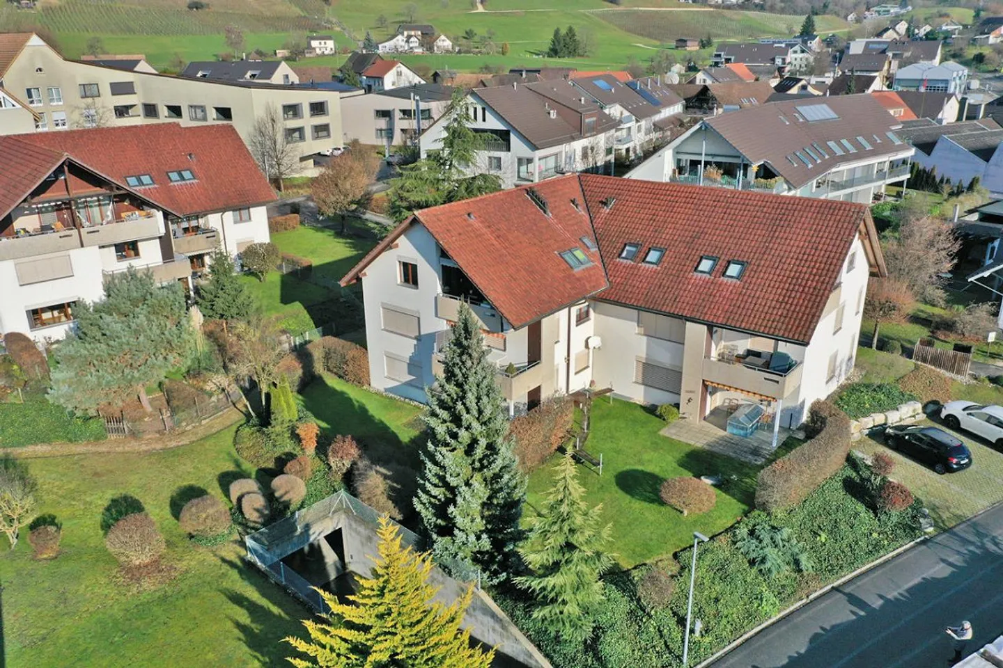 Vicino alla natura e centrale: Appartamento con giardino e privacy - Foto 2 di 15