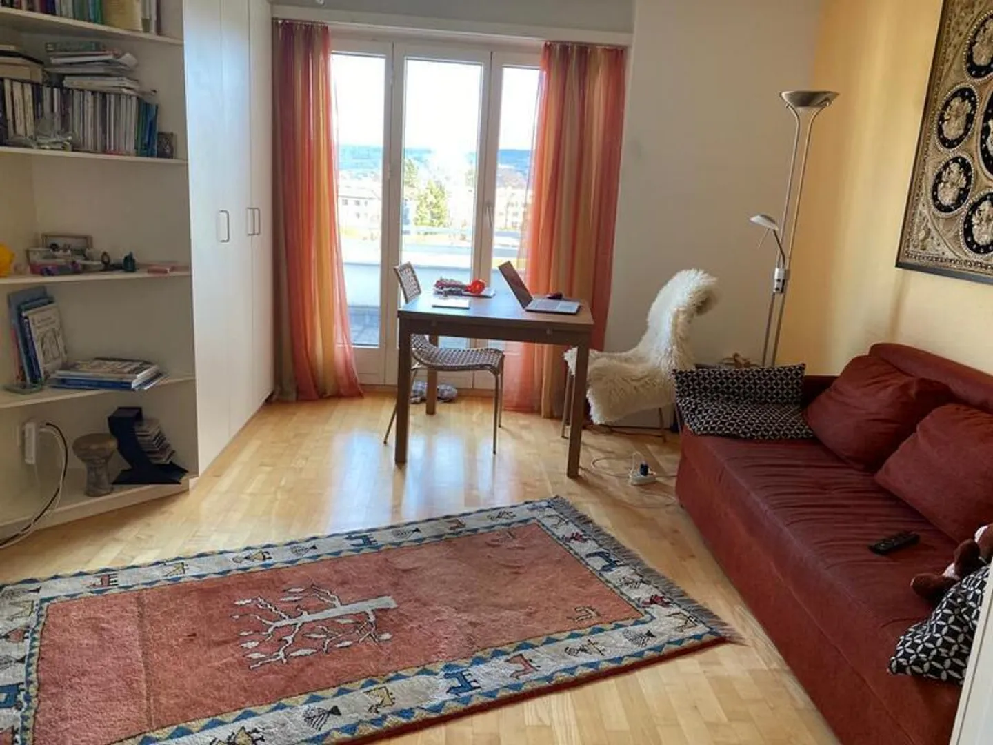 Appartamento spazioso con giardino - Foto 4 di 12