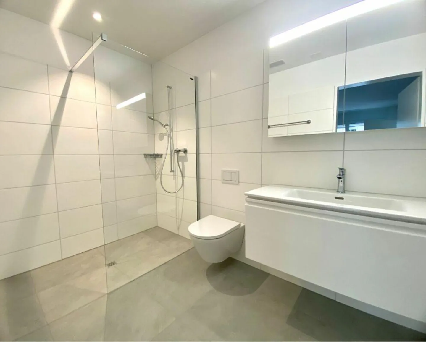 Vivere moderno: luminoso e spazioso - Foto 5 di 6