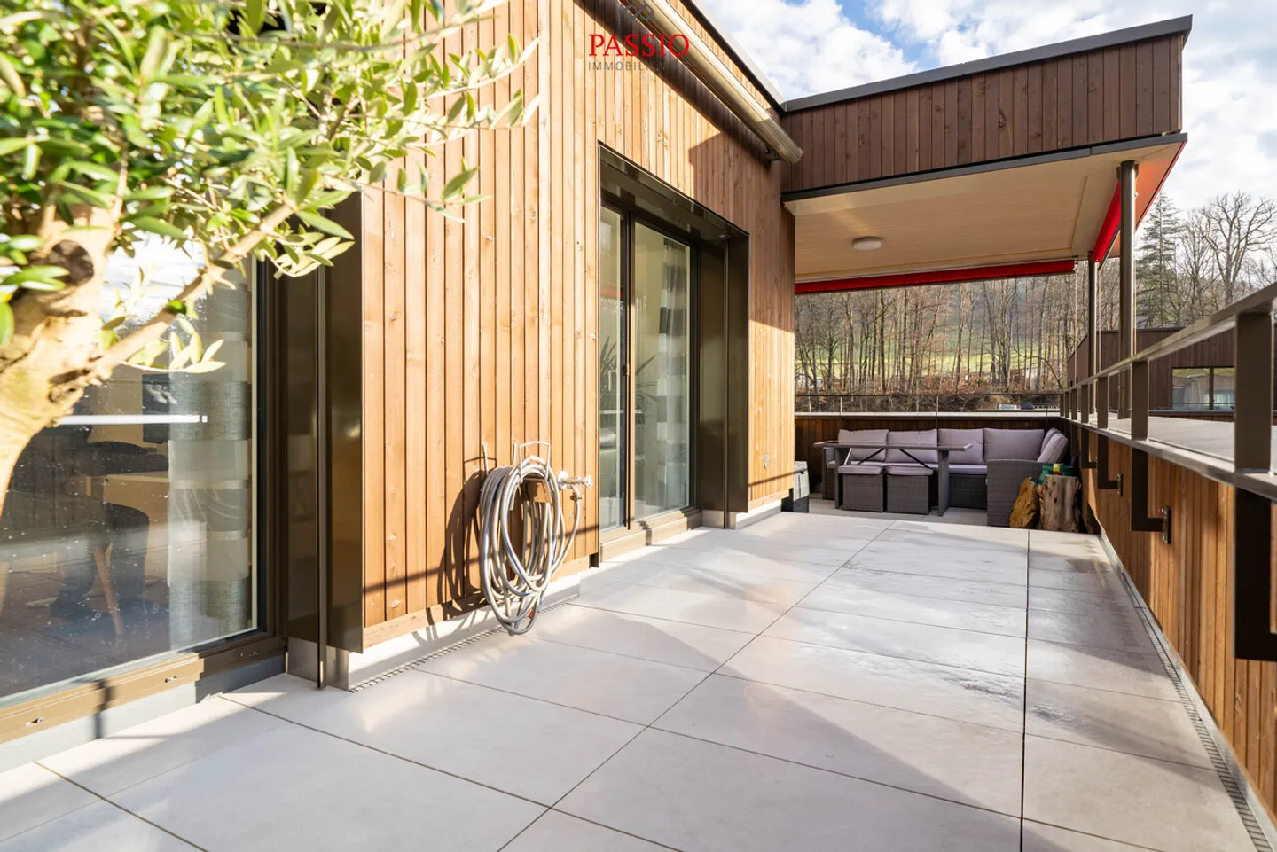 Moderno appartamento attico di 3,5 stanze con grande terrazza e vista panoramica - Foto 3 di 21