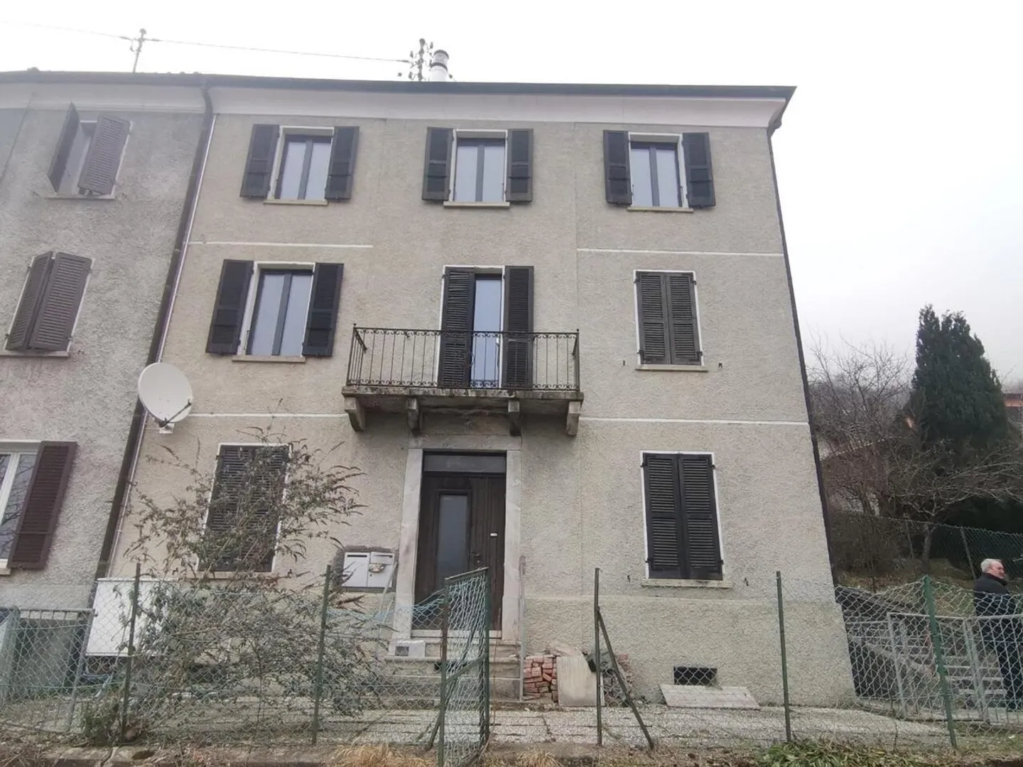 Charming Renovation Project in Bogno - Photo 1 of 13