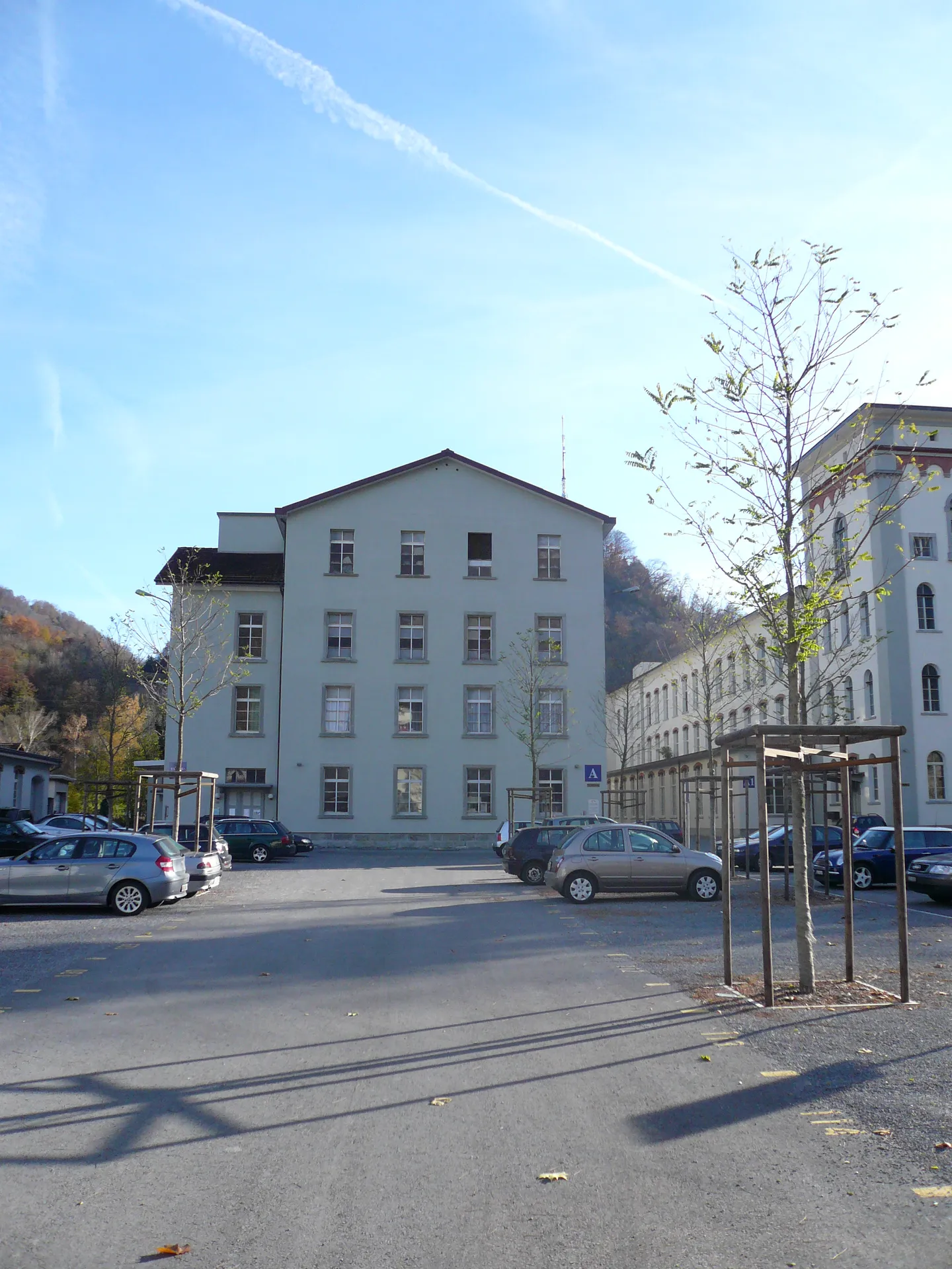 Espace commercial de 500 m2 divisible - Photo 1 sur 7