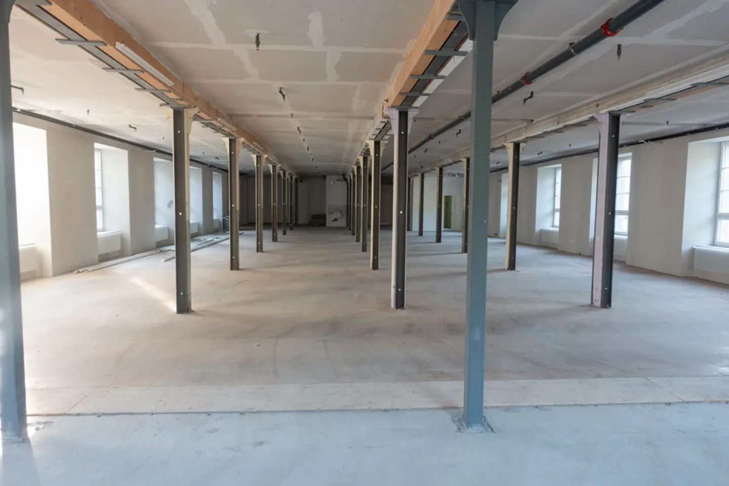 Espace commercial de 500 m2 divisible - Photo 5 sur 7