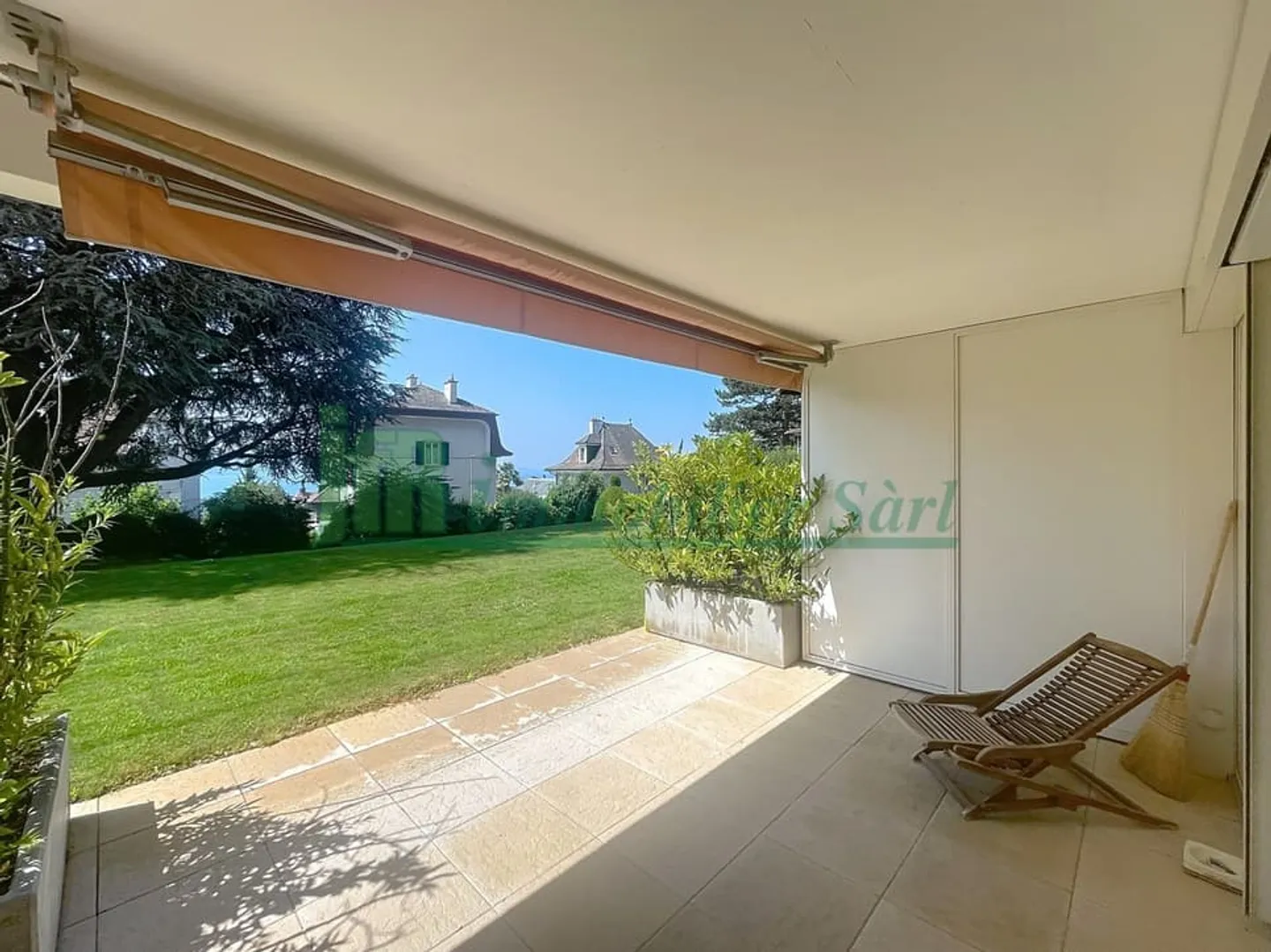 Appartamento di 2,5 locali con vista lago in AFFITTO a Pully - Foto 1 di 9