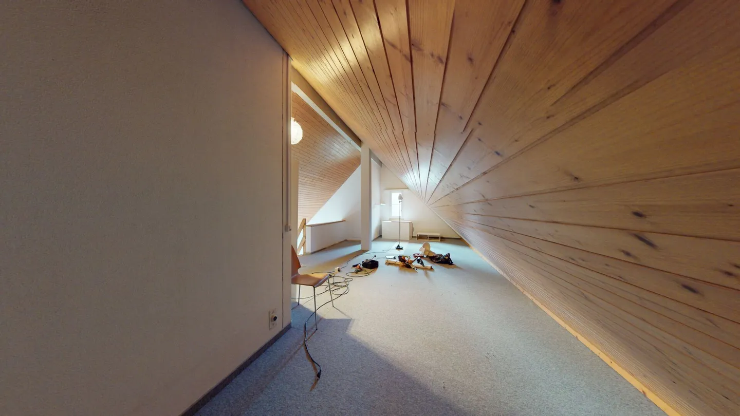 Maisonette de 3,5 pièces avec charme, balcon et place de parking souterrain - Photo 11 sur 16