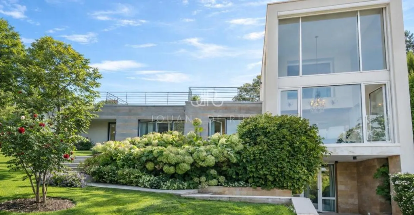Cologny | Exclusive house for sale with lake view - Photo 1 of 3