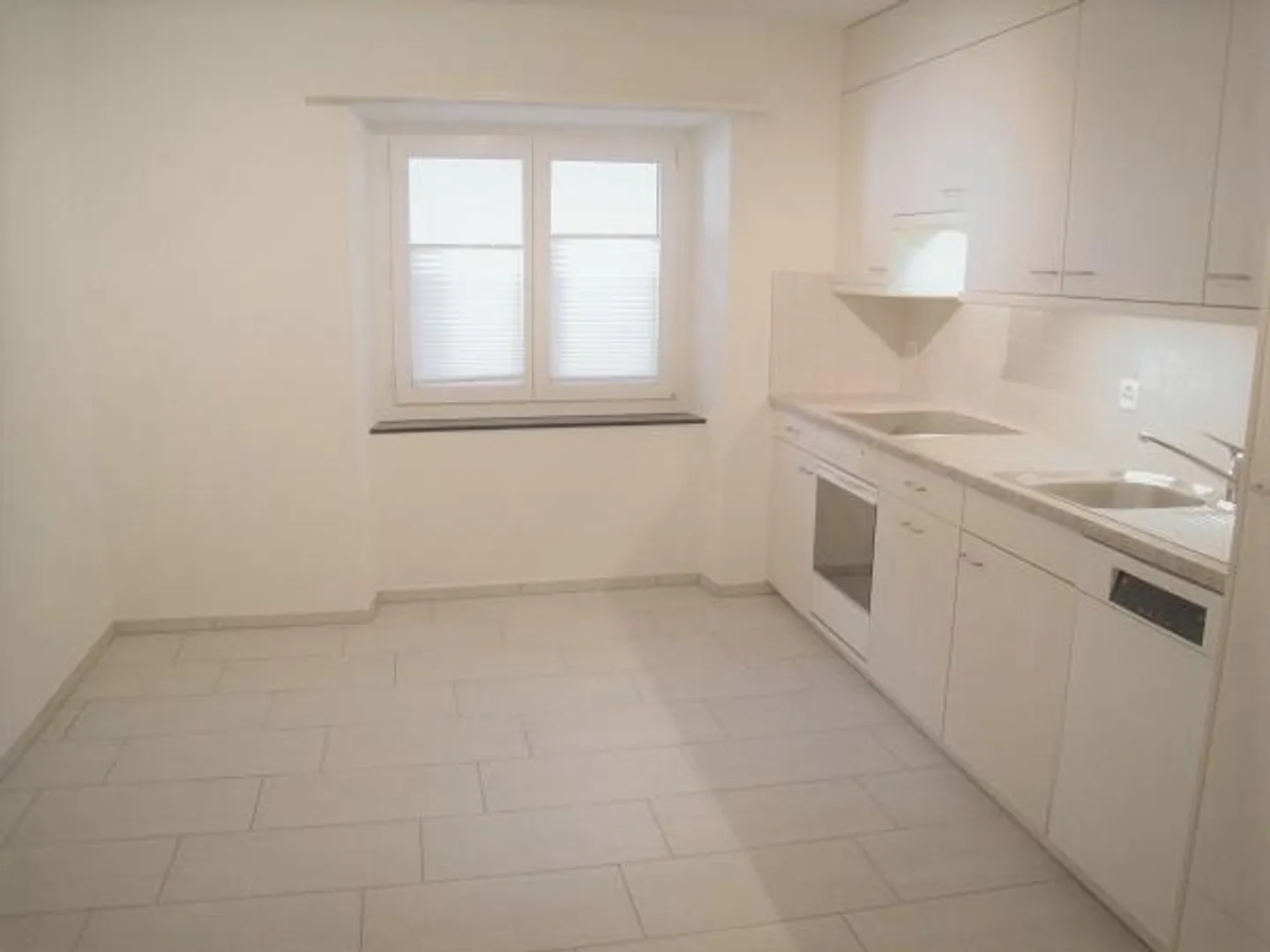 Attractive 3½-room apartment in a preferred location in the old town - Photo 3 of 7