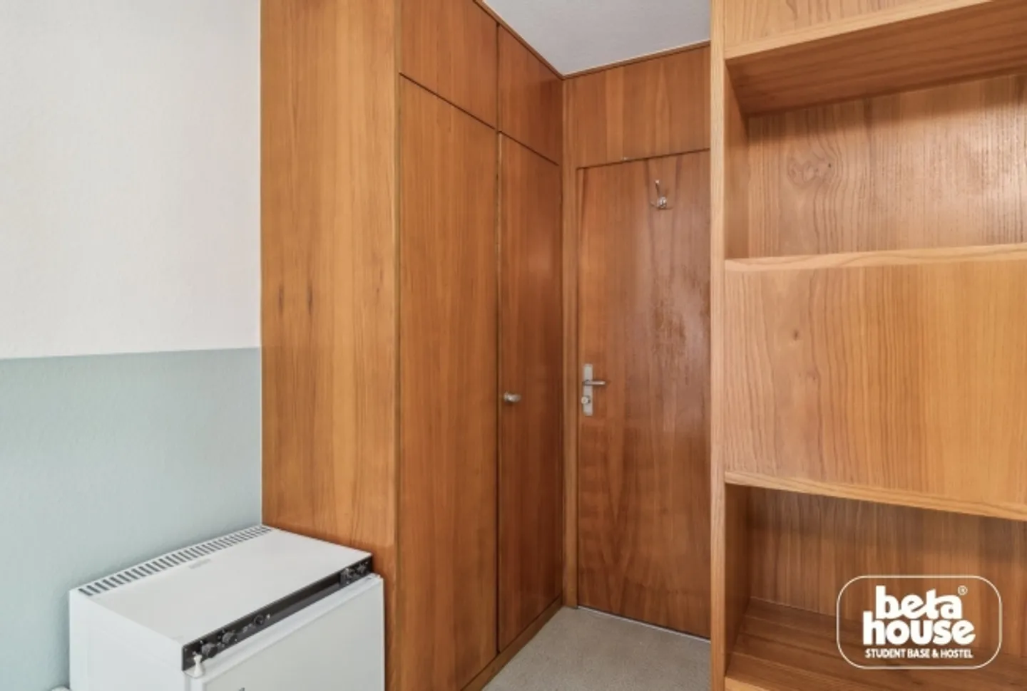 Betahouse incoming. - Photo 8 of 11