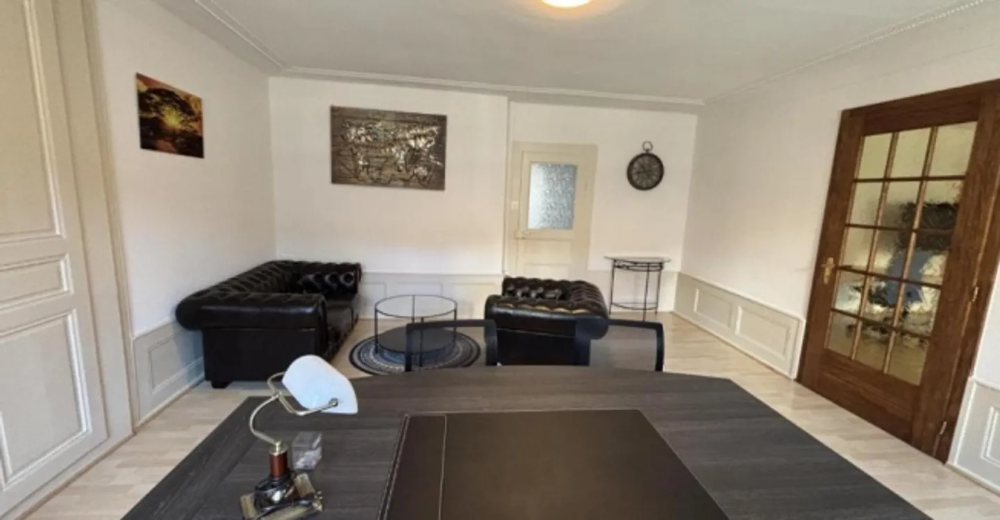 Ufficio Incantevole a La Chaux-de-Fonds - Foto 9 di 10