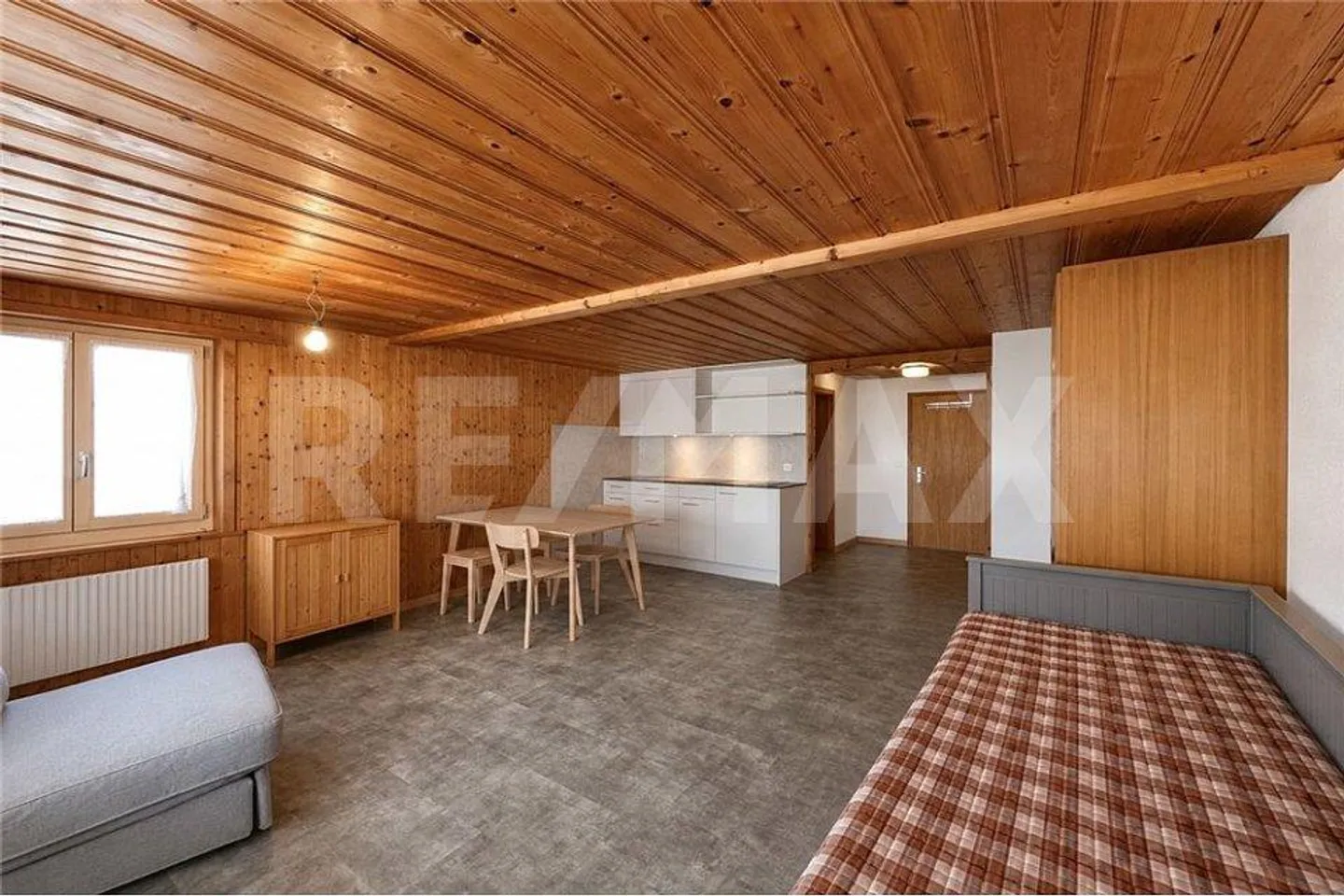 Petit, fin et avec vue - studio rénové dans un endroit calme - Photo 1 sur 13