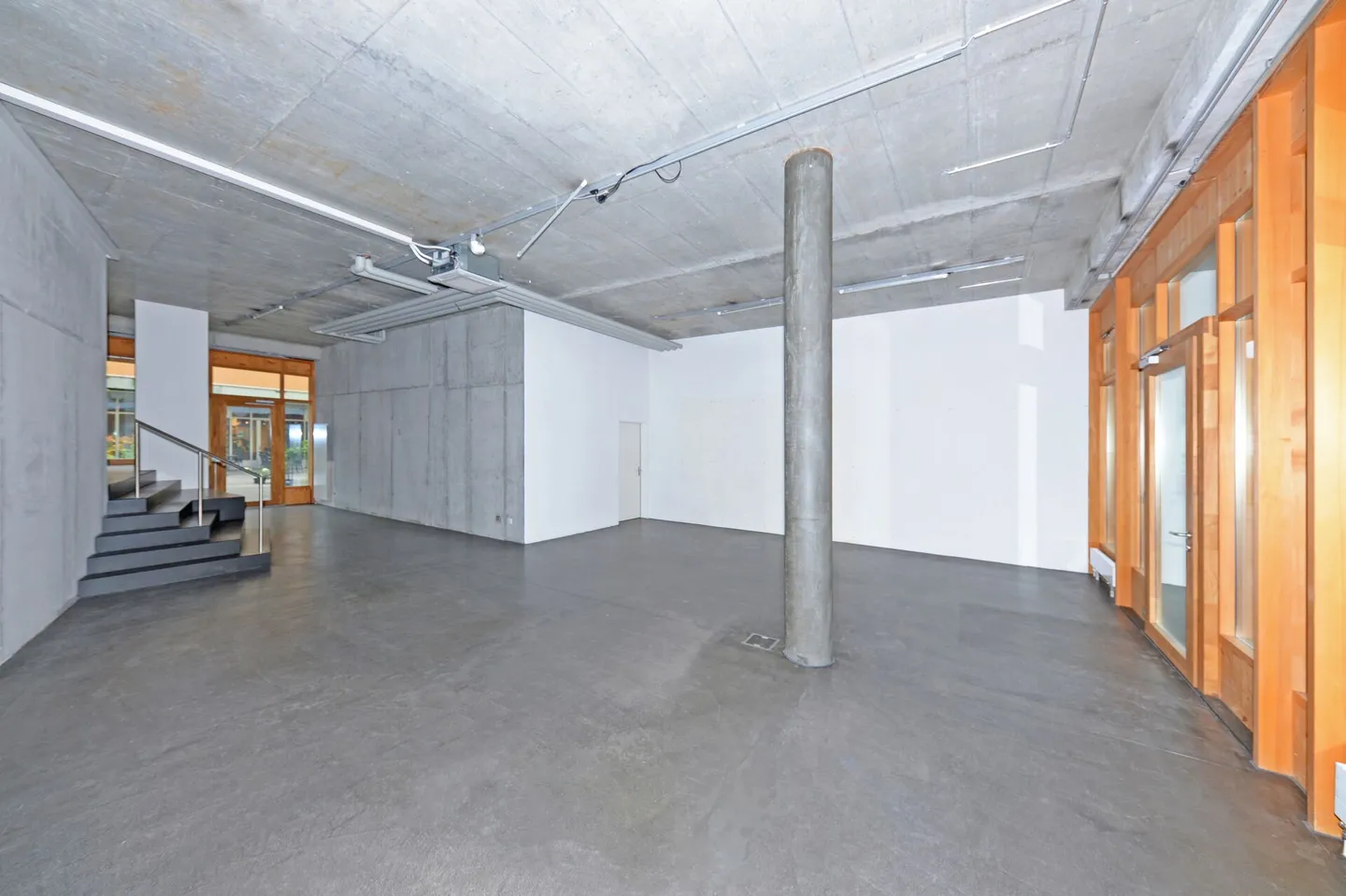 Cercasi nuovo inquilino per locale commerciale (125m2) nello sviluppo "Innenstadt" nel centro di Langenthal - Foto 1 di 12