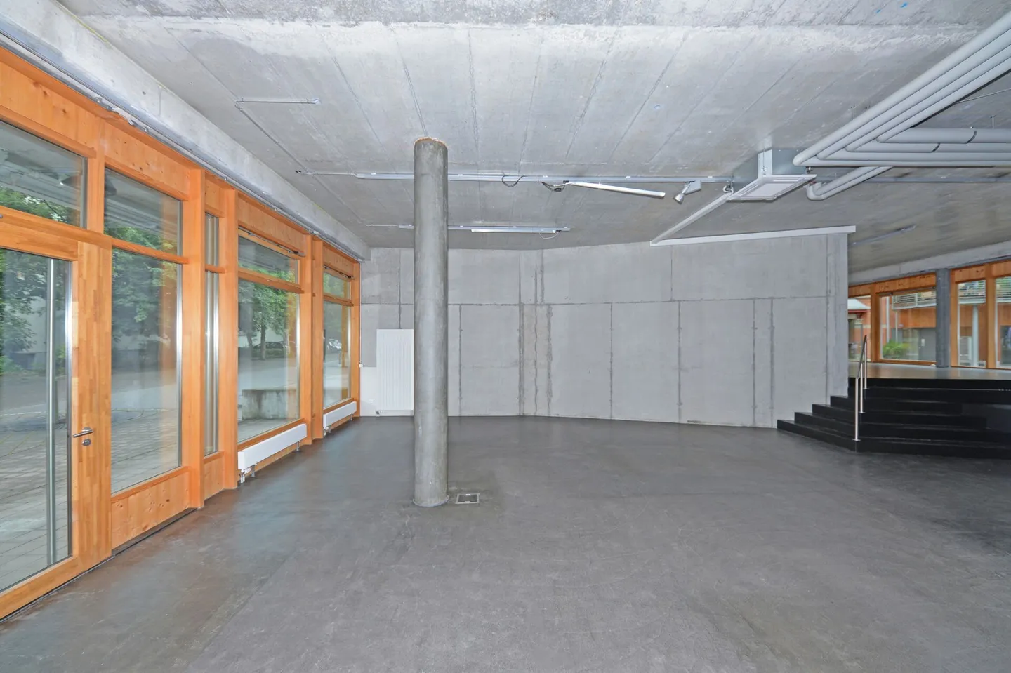 Cercasi nuovo inquilino per locale commerciale (125m2) nello sviluppo "Innenstadt" nel centro di Langenthal - Foto 2 di 12