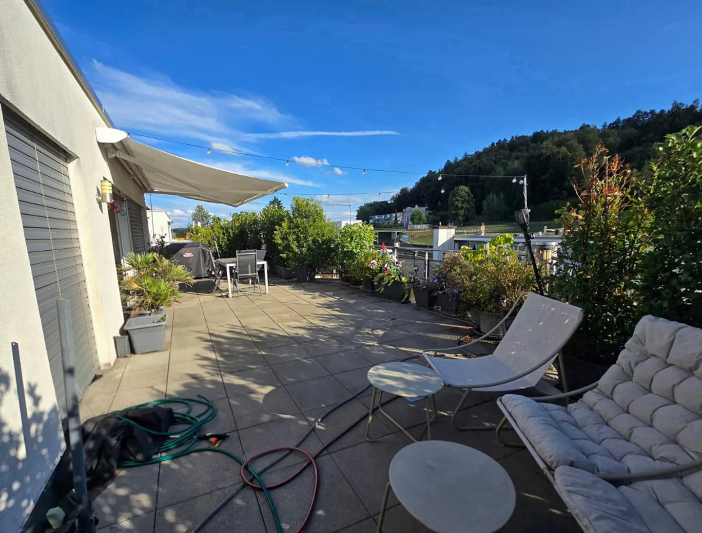 Attika Wohnung mit 95 m² Terrasse & zusätzlichem Balkon - Photo 2 of 17