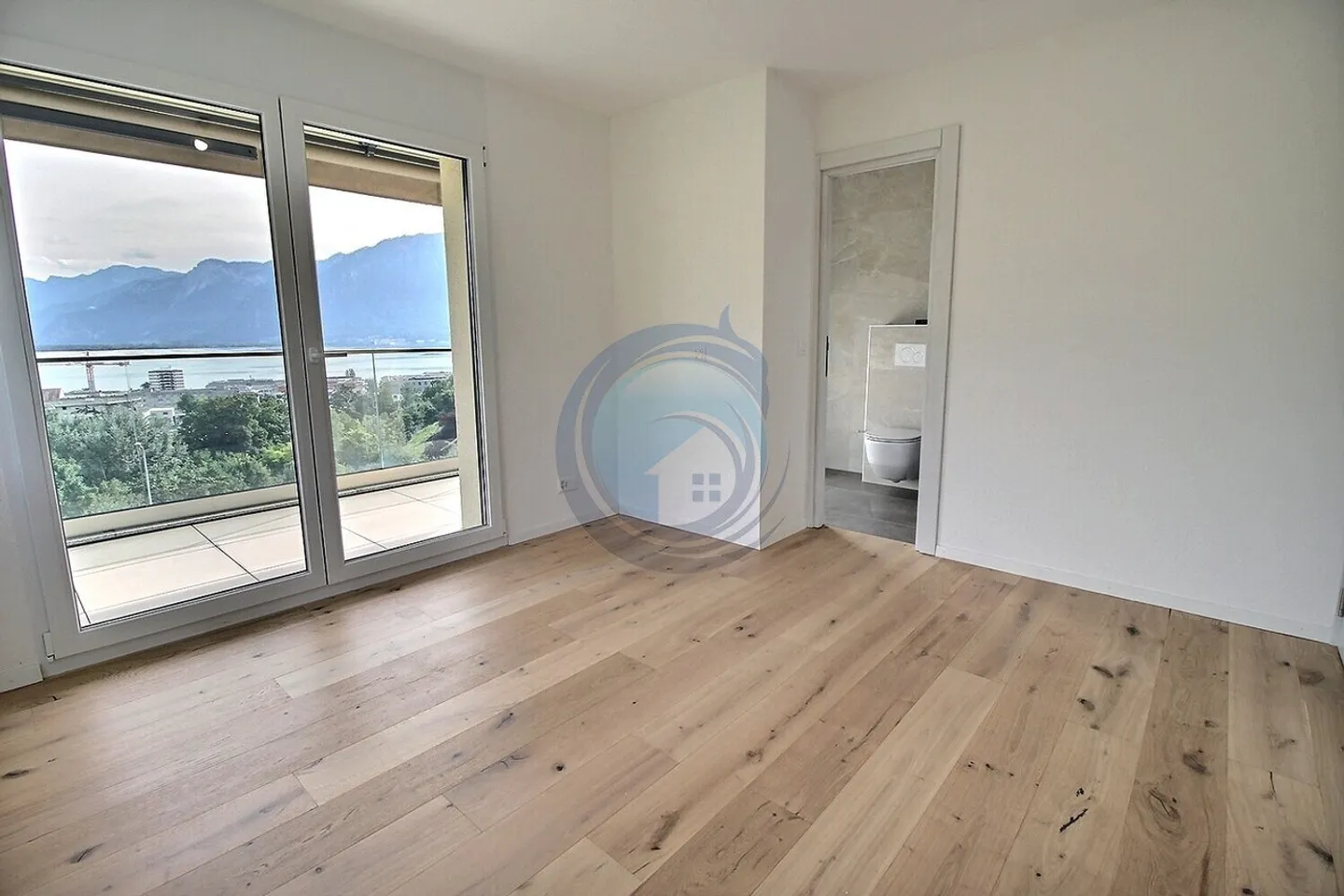 Neuwertige 4,5-Zimmer-Wohnung mit Seeblick - Foto 6 von 20