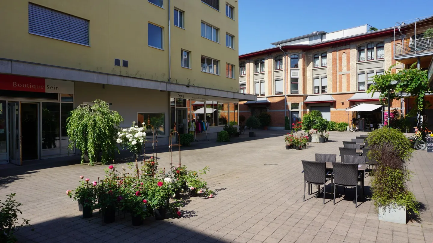 Cercasi nuovo inquilino per locale commerciale (125m2) nello sviluppo "Innenstadt" nel centro di Langenthal - Foto 10 di 12