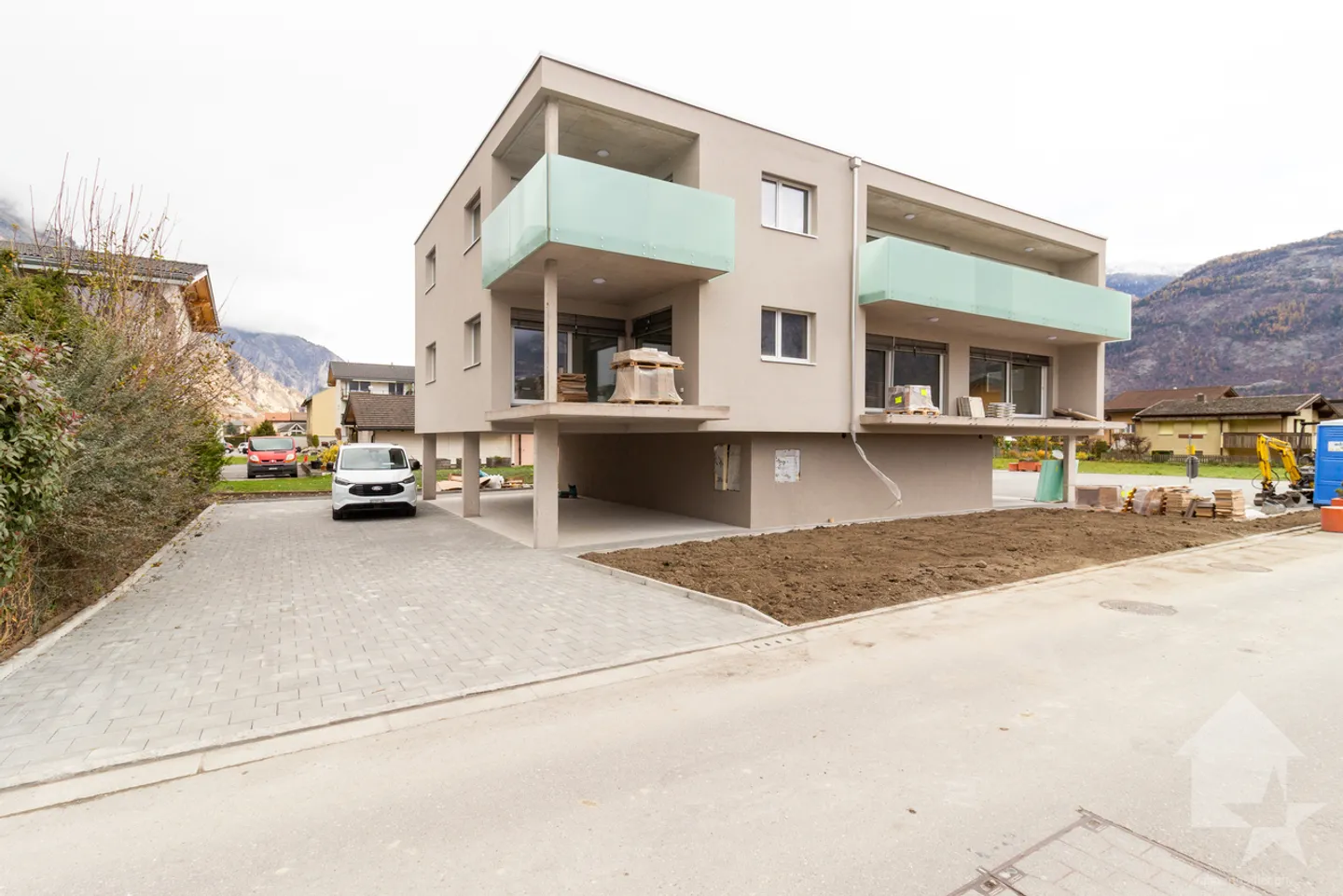 Ampio appartamento di 3,5 locali di 98 m2 con loggia - Foto 11 di 12