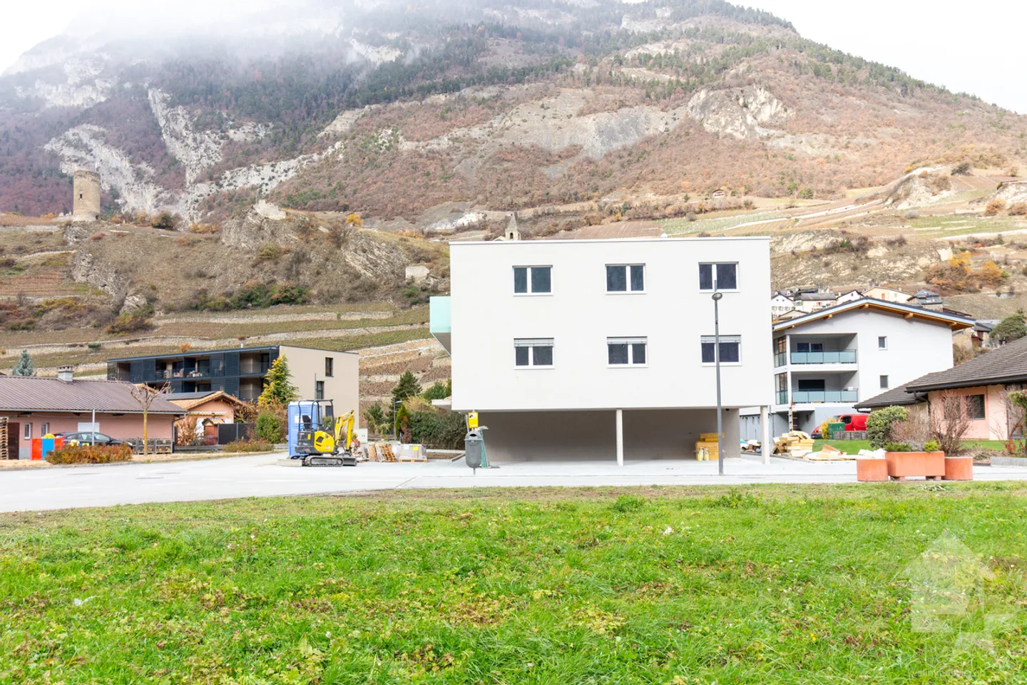 Ampio appartamento di 3,5 locali di 98 m2 con loggia - Foto 10 di 12