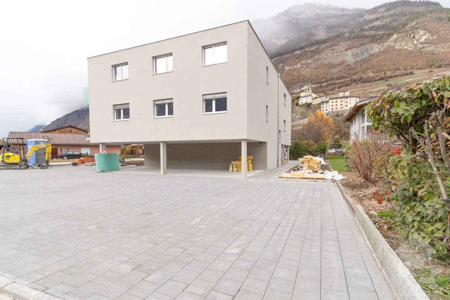 Ampio appartamento di 3,5 locali di 98 m2 con loggia - Foto 12 di 12