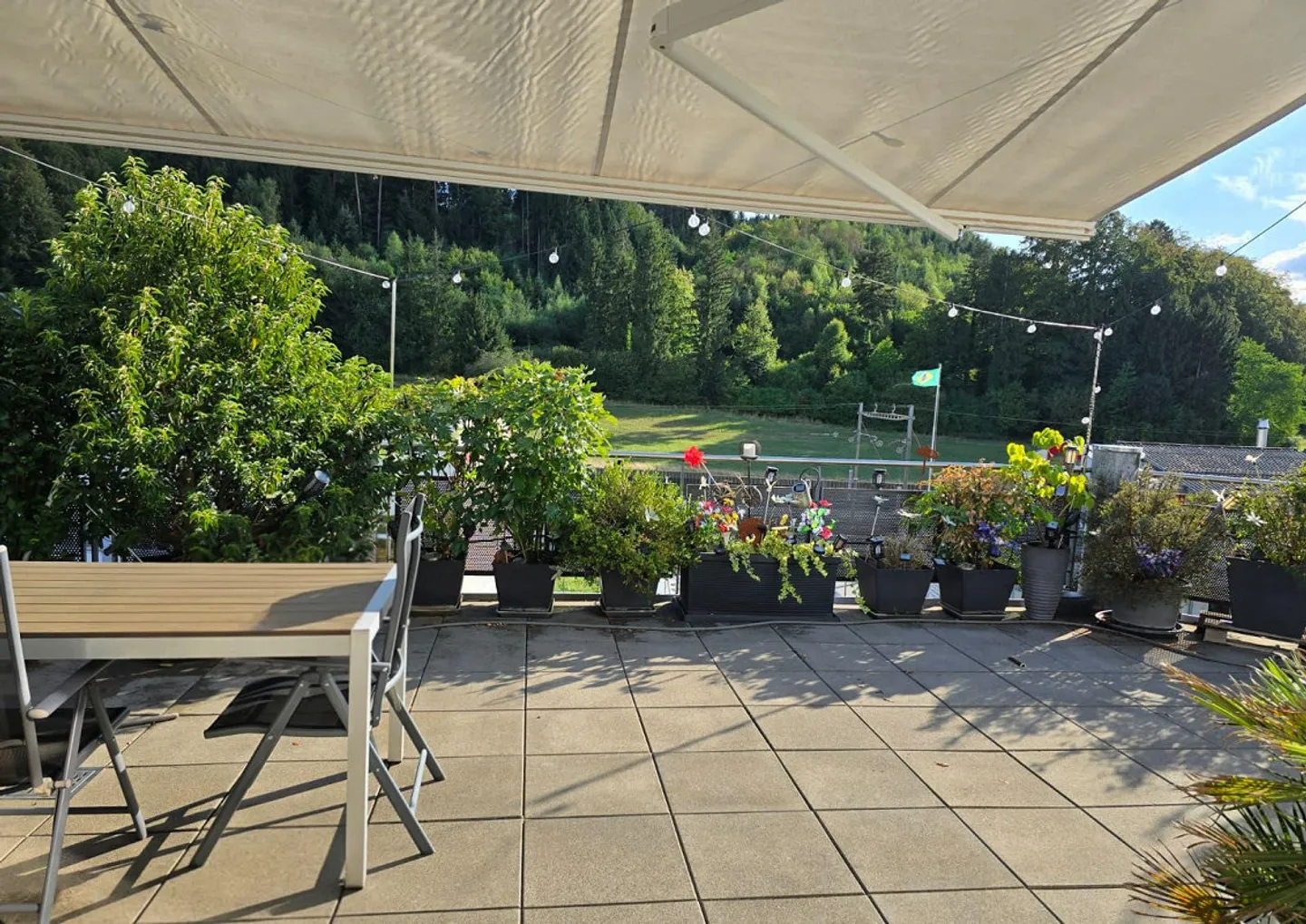 Attika Wohnung mit 95 m² Terrasse & zusätzlichem Balkon - Photo 16 of 17