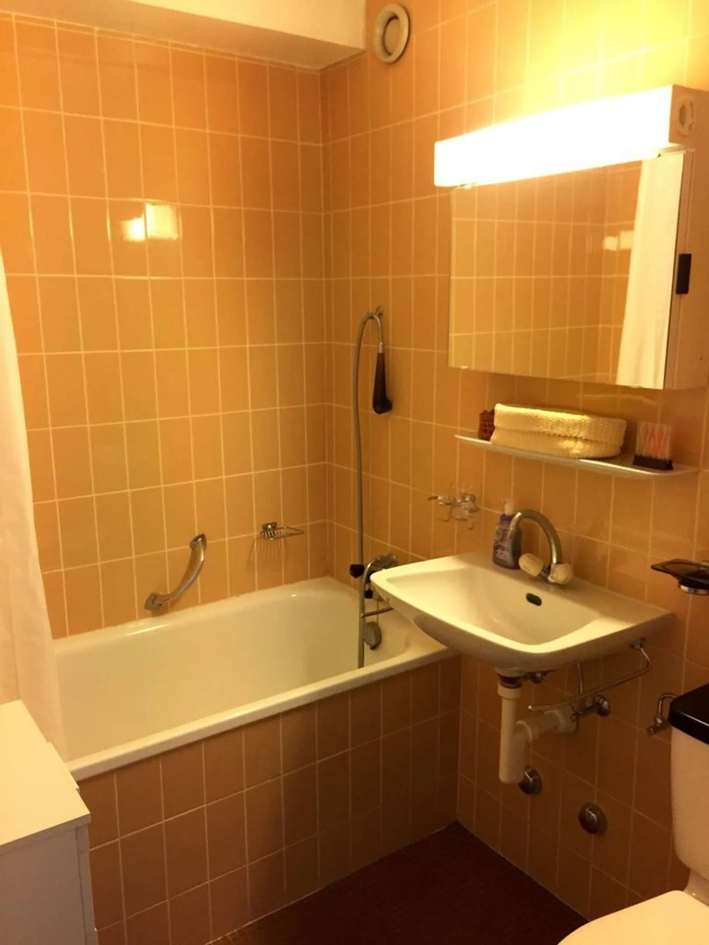 Charmant Studio au Centre-Ville - Photo 4 sur 8