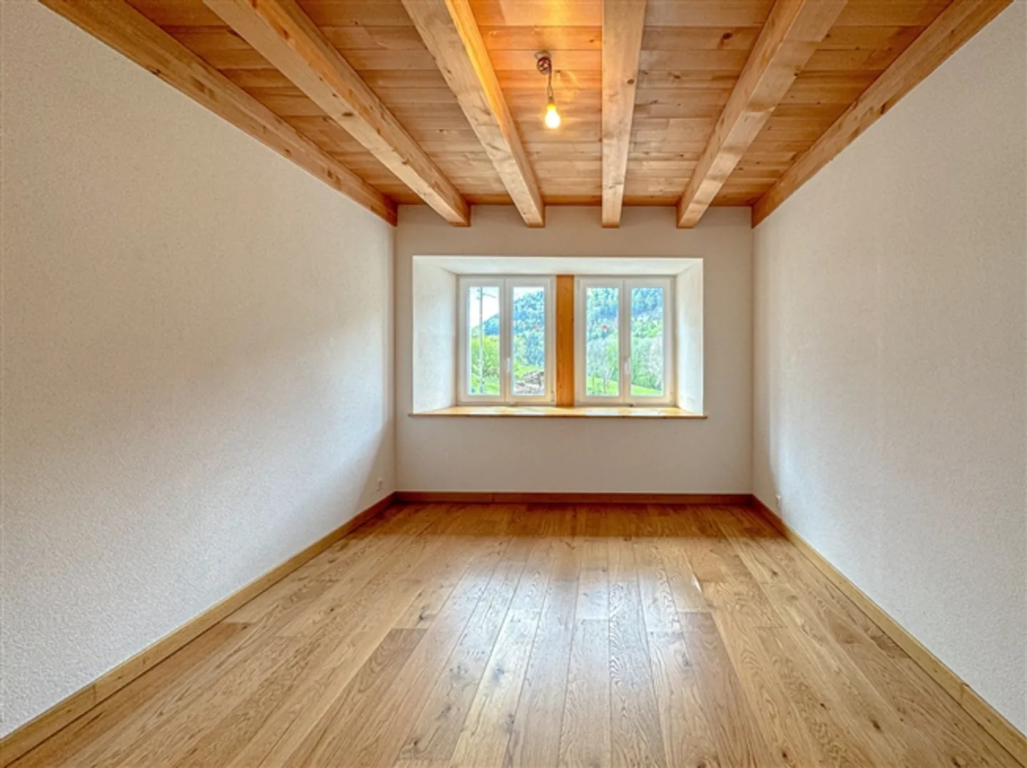 Maison jumelée avec 2 appartements entièrement rénovés avec 4 garages - Photo 13 sur 20