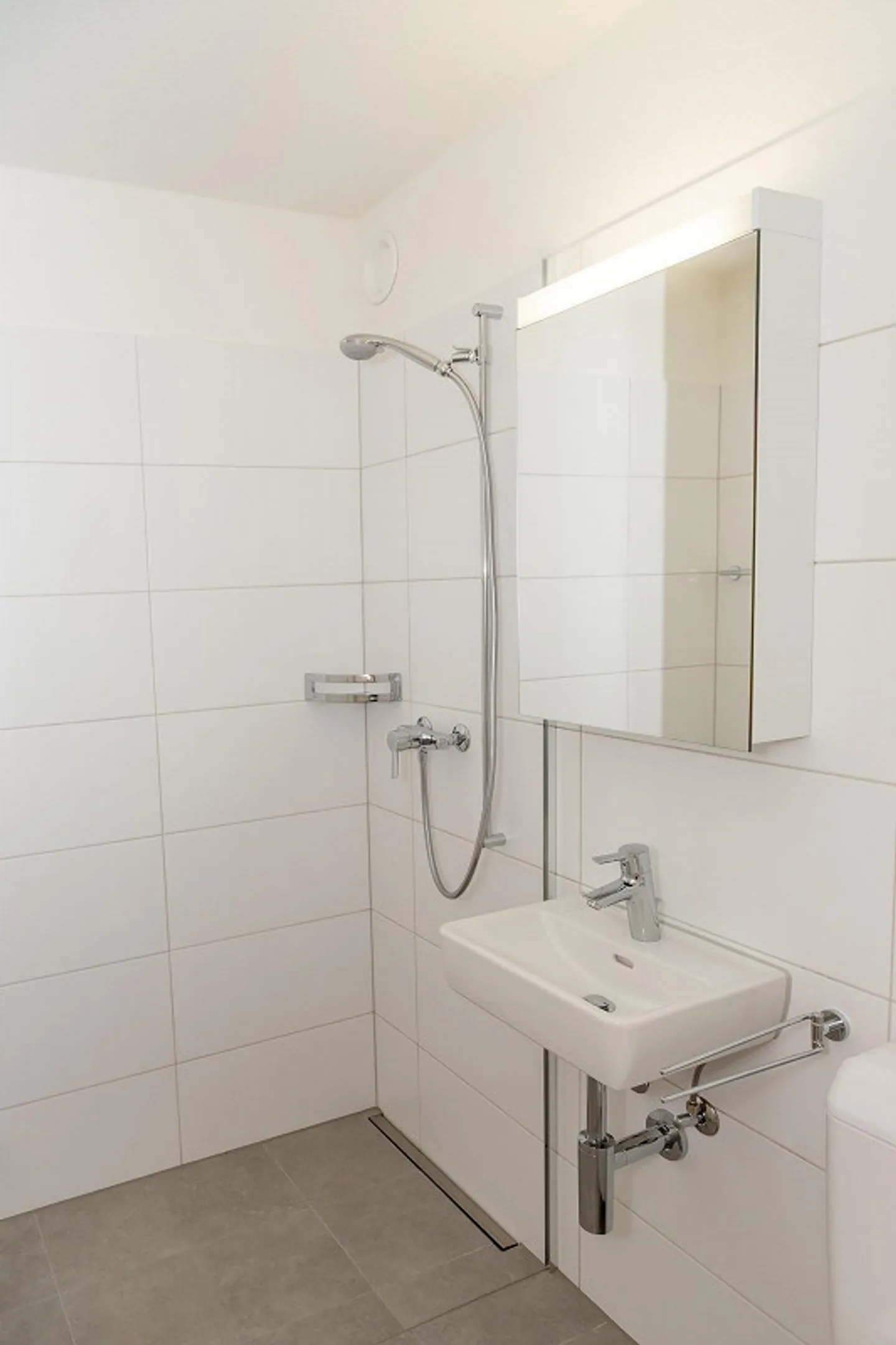 Appartement confortable de 1,5 pièce au cœur de la ville de Zug - Photo 3 sur 7