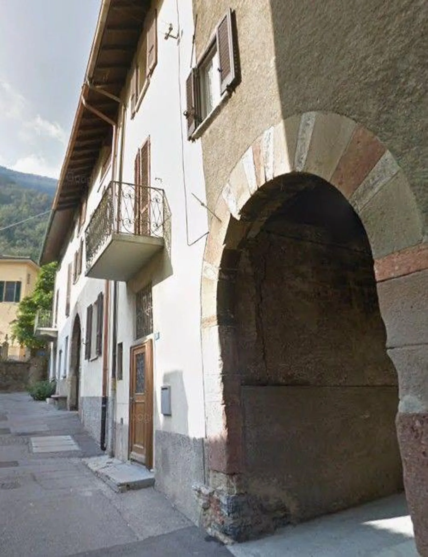 *Abitazione e Rustico* - Photo 2 of 13