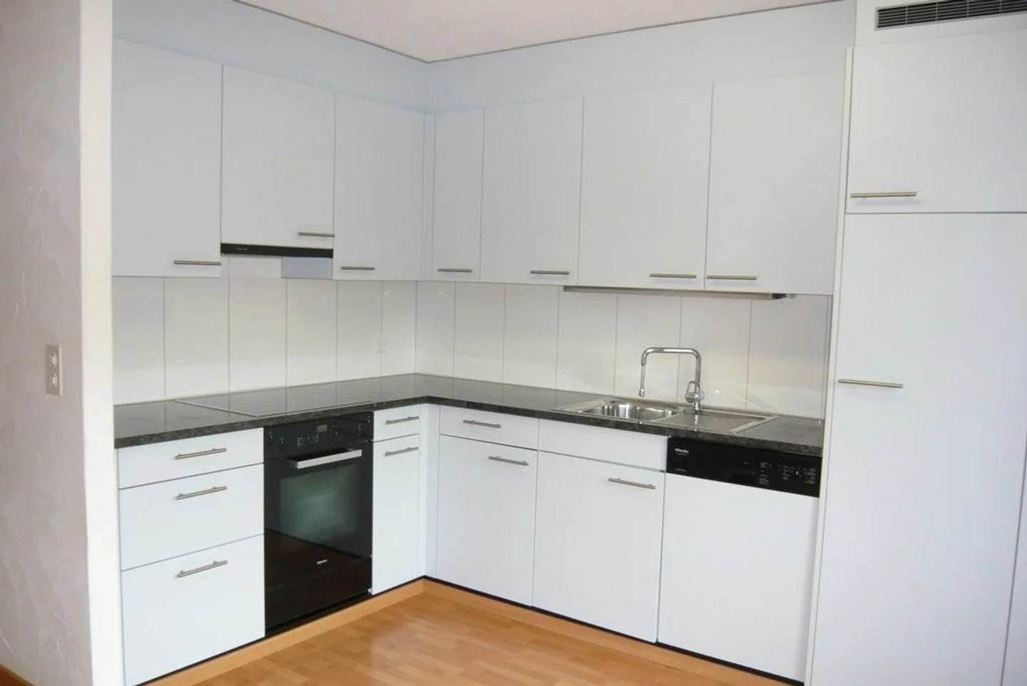 RENT WITHOUT DEPOSIT - The new home for your family - Photo 4 of 7