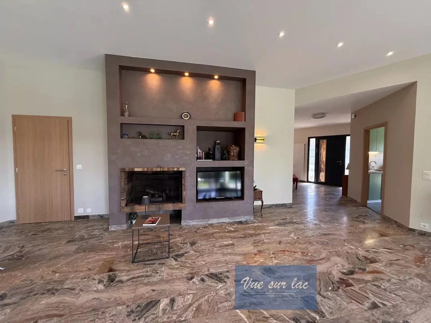 VILLA DE LUXE À VESSY AVEC VUE CAMPAGNE ET PISCINE - Foto 6 di 13