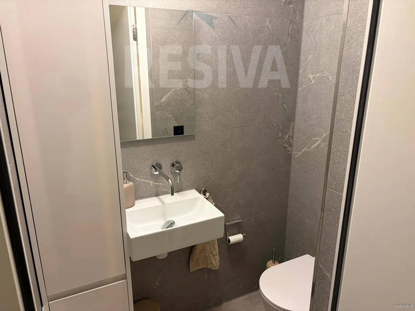 Appartement moderne meublé de galerie de 63 m2 - Photo 15 sur 21