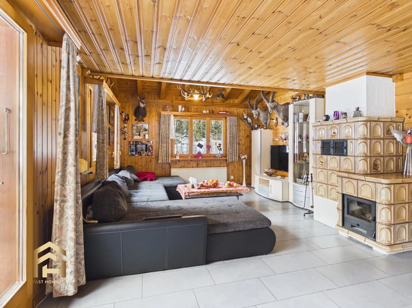 Appartement en duplex 4.5 rénové dans un emplacement attrayant à Herbriggen - Photo 2 sur 13