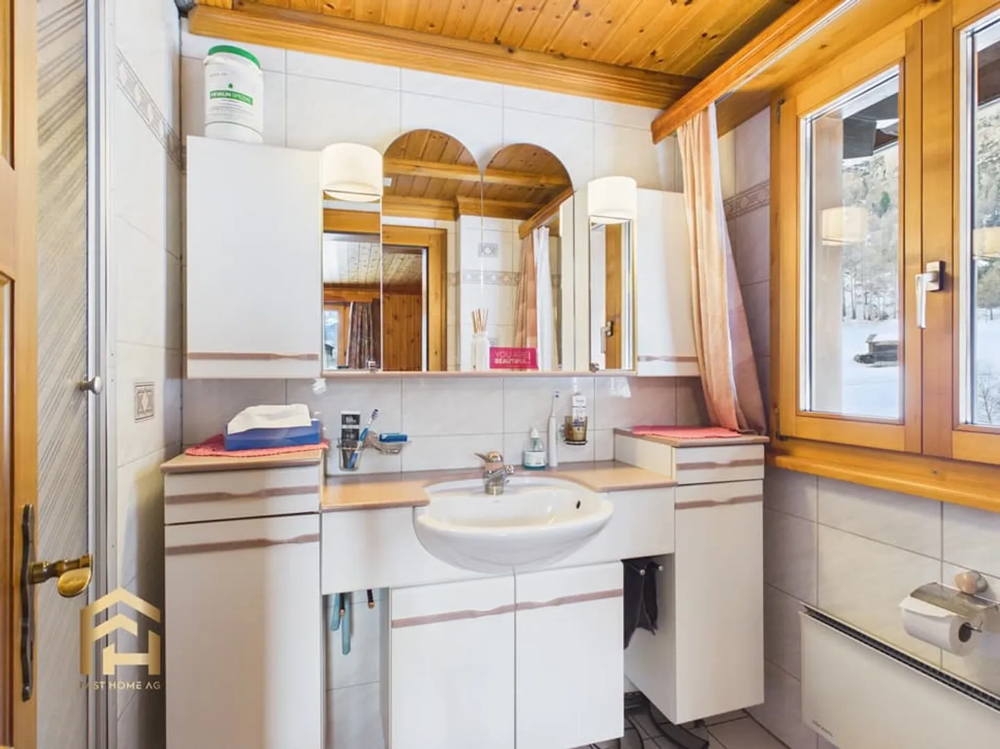 Appartement en duplex 4.5 rénové dans un emplacement attrayant à Herbriggen - Photo 10 sur 13