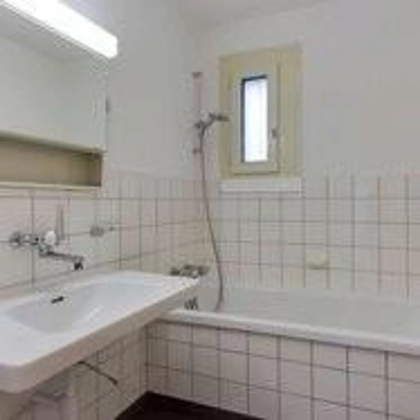 Helle Wohnung in der Natur - Foto 9 von 9