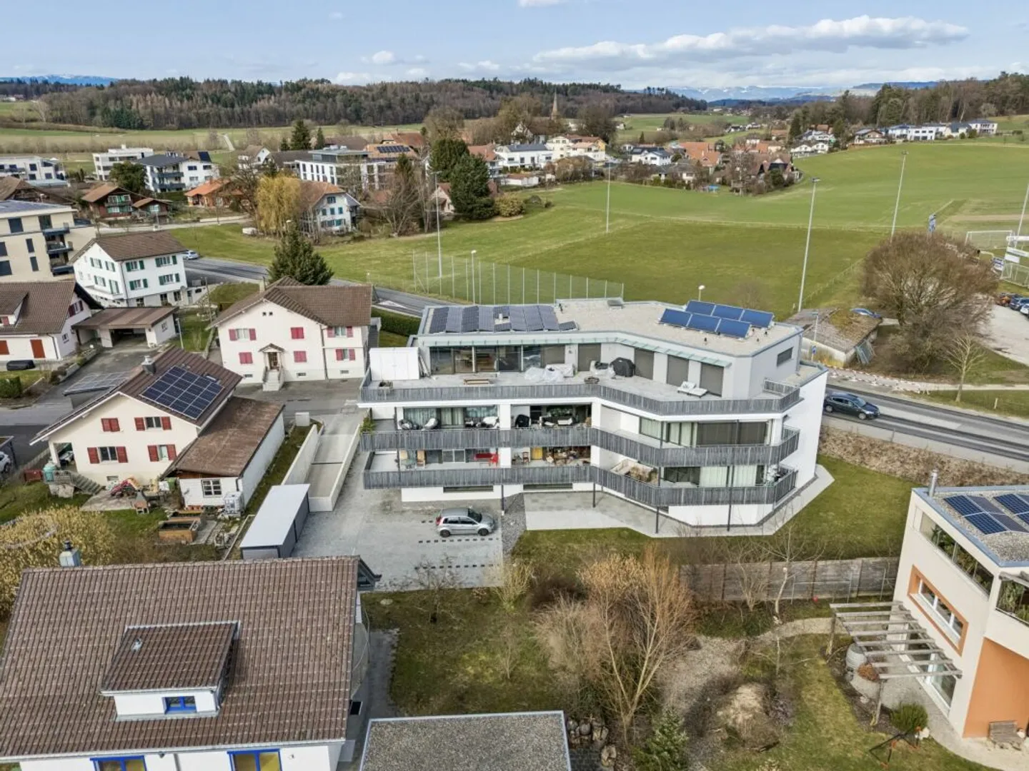 Modernes Apartment mit Balkon - Foto 13 von 14