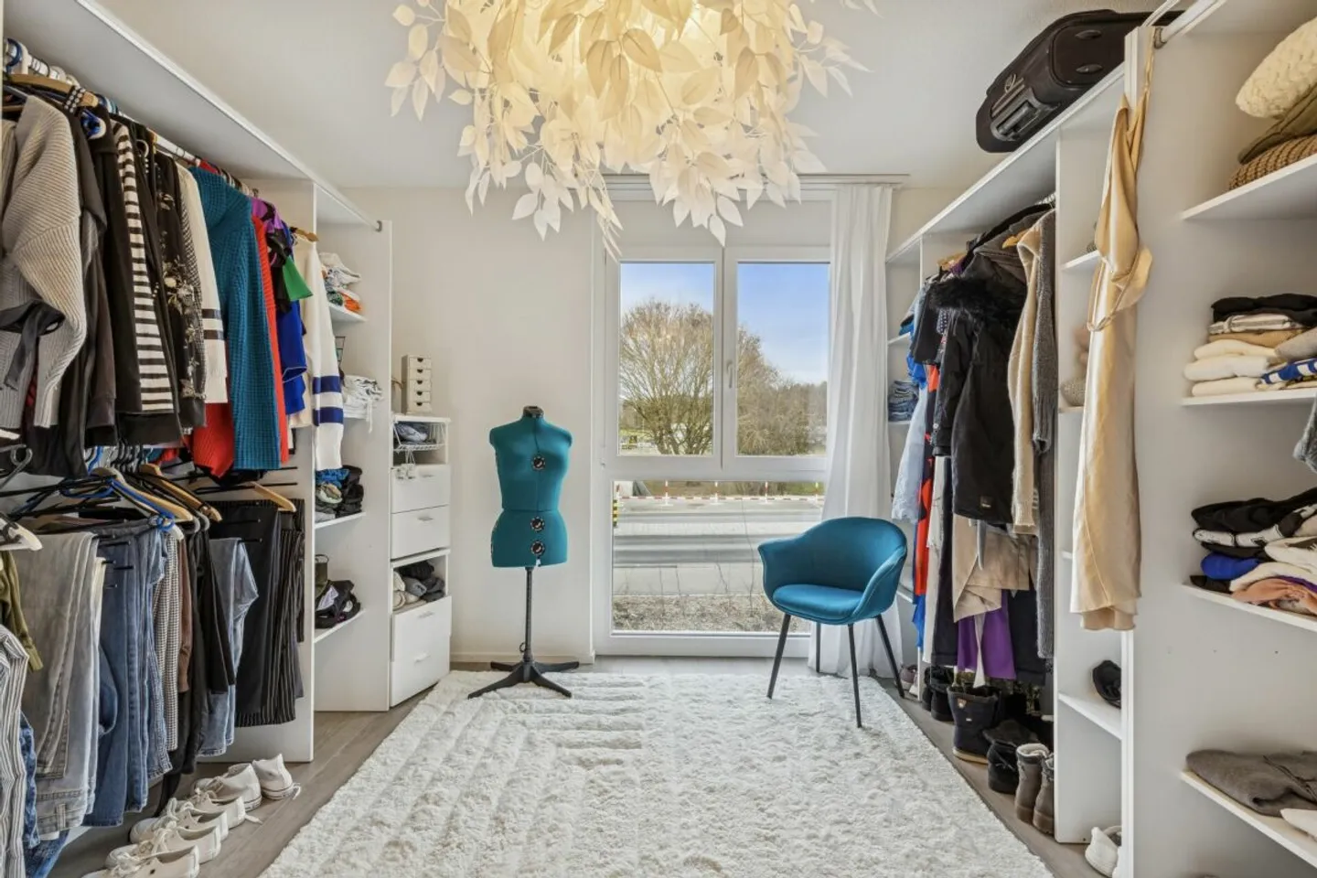 Modernes Apartment mit Balkon - Foto 9 von 14