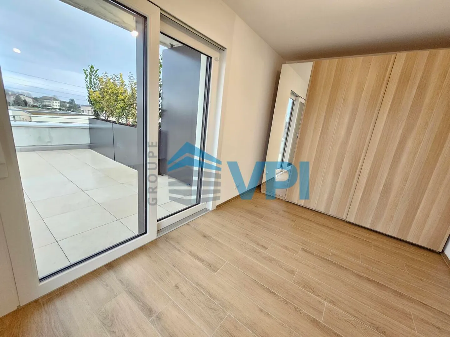 Magnifique 2.5 pièces meublé attique à Corsier Village - Photo 2 sur 6