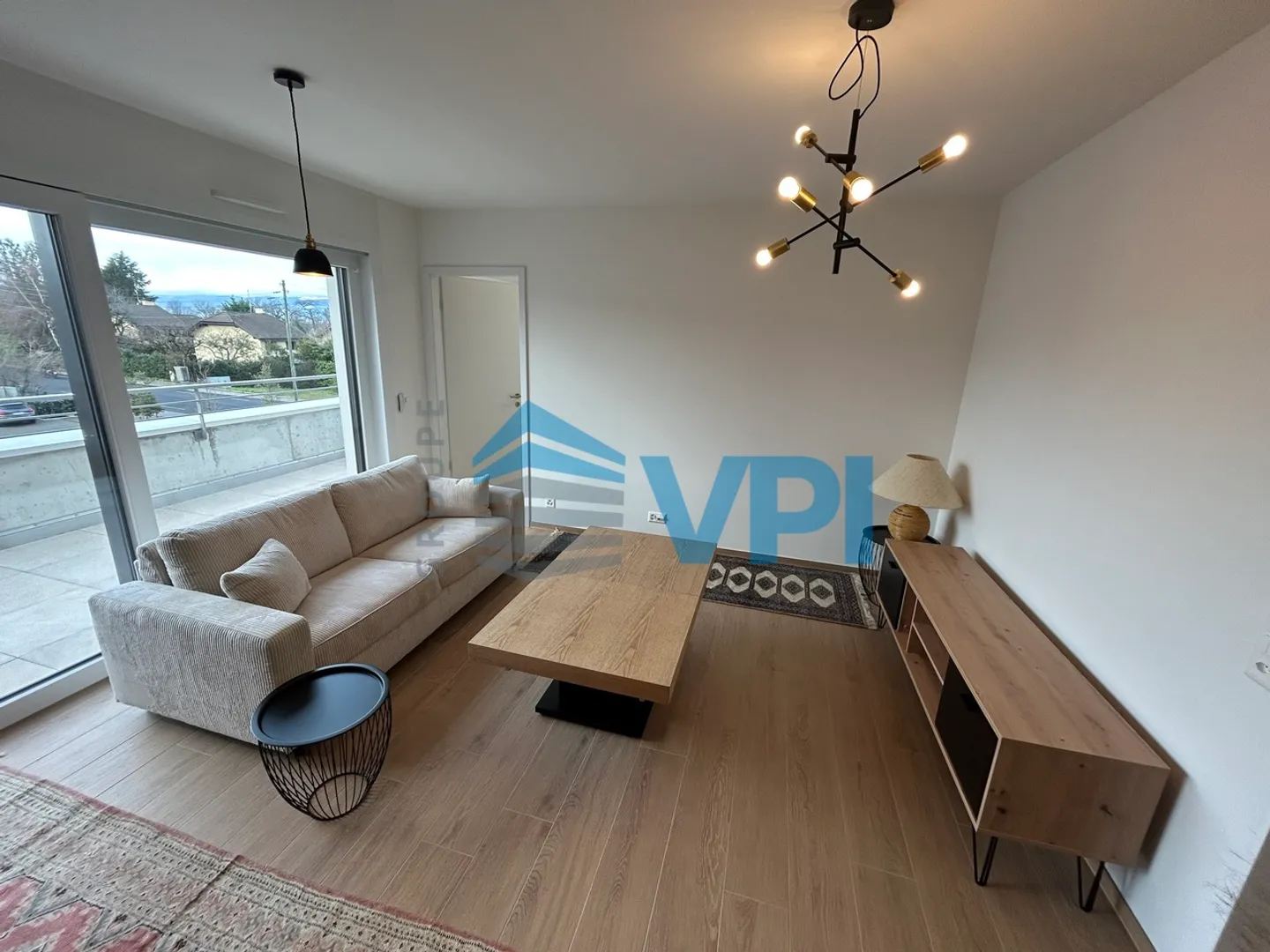 Magnifique 2.5 pièces meublé attique à Corsier Village - Photo 3 sur 6