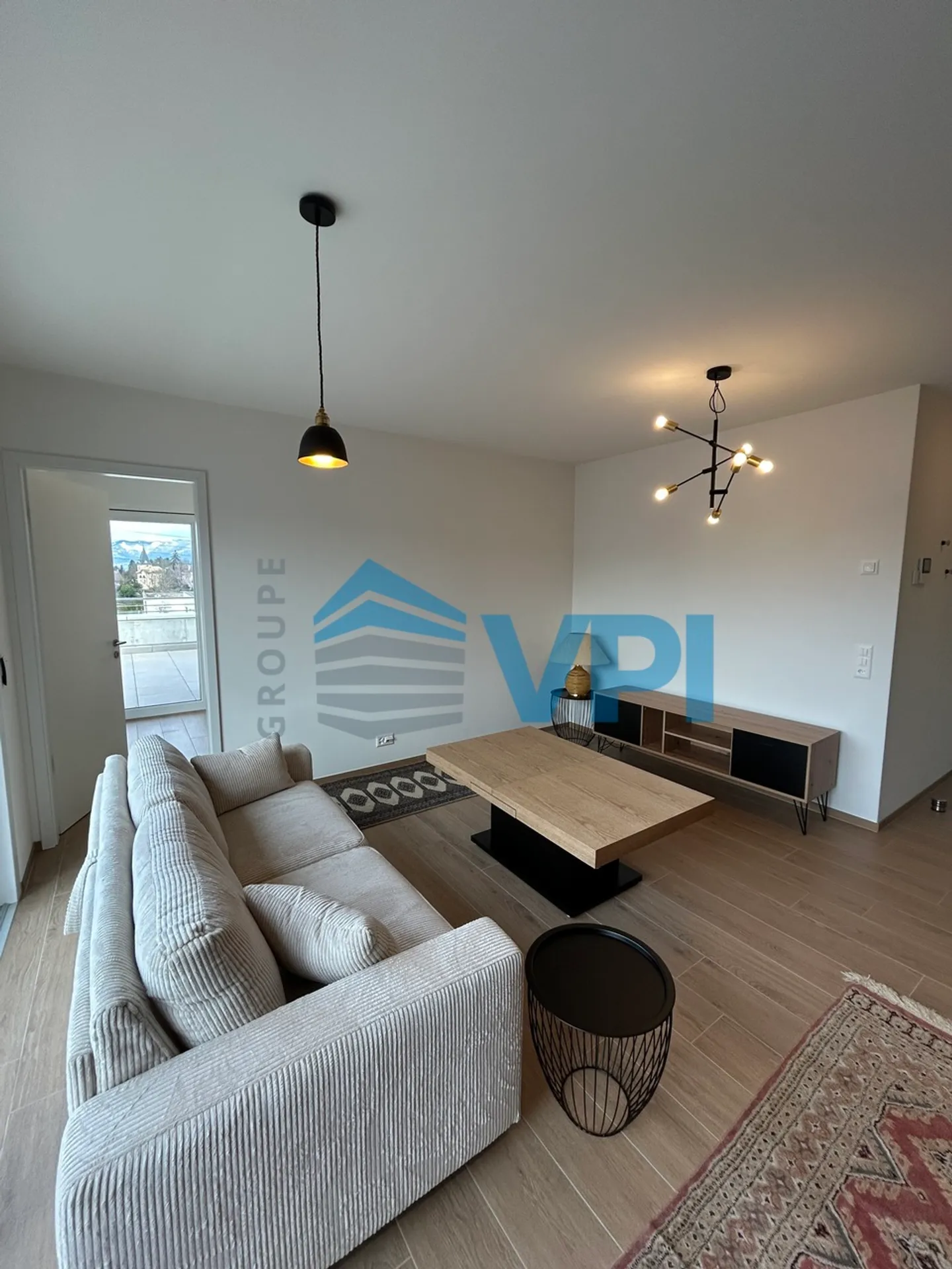 Magnifique 2.5 pièces meublé attique à Corsier Village - Photo 5 sur 6