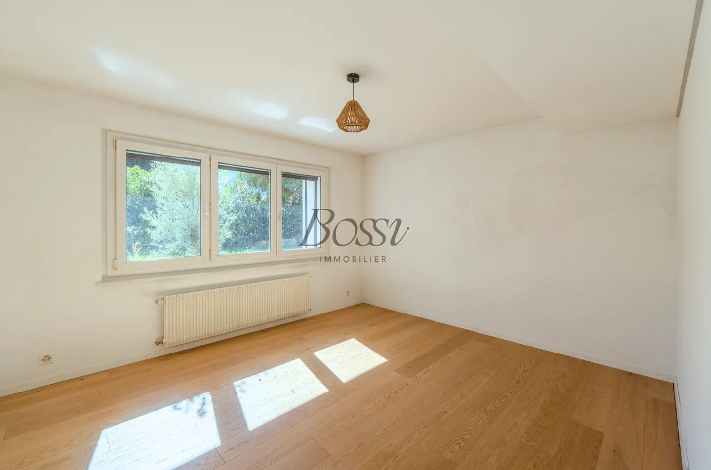 Casa indipendente ristrutturata con 5 camere da letto, garage e giardino - Foto 12 di 13