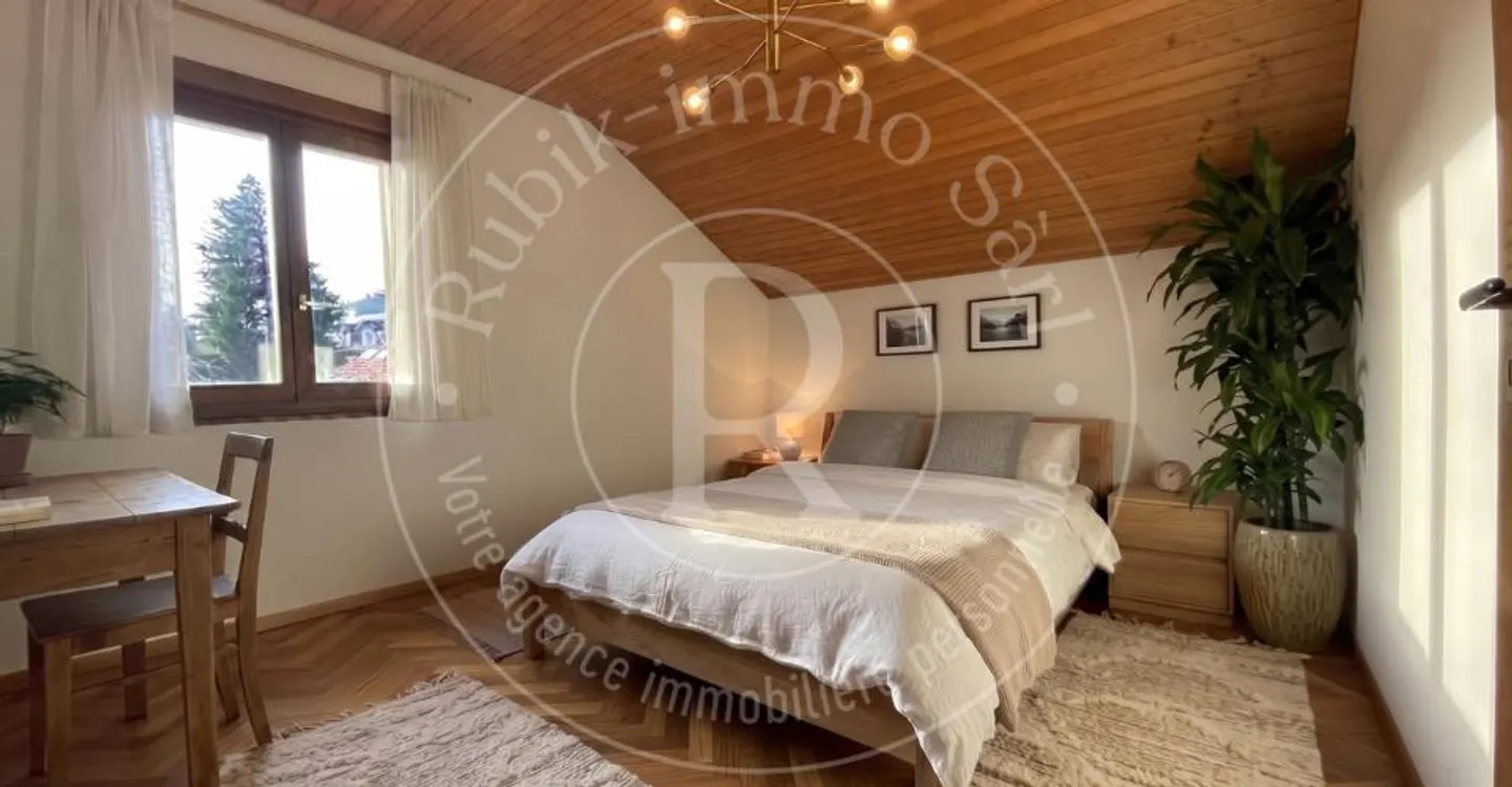 Spacious 8-room villa with great potential 5 minutes from the train station - Photo 4 of 12
