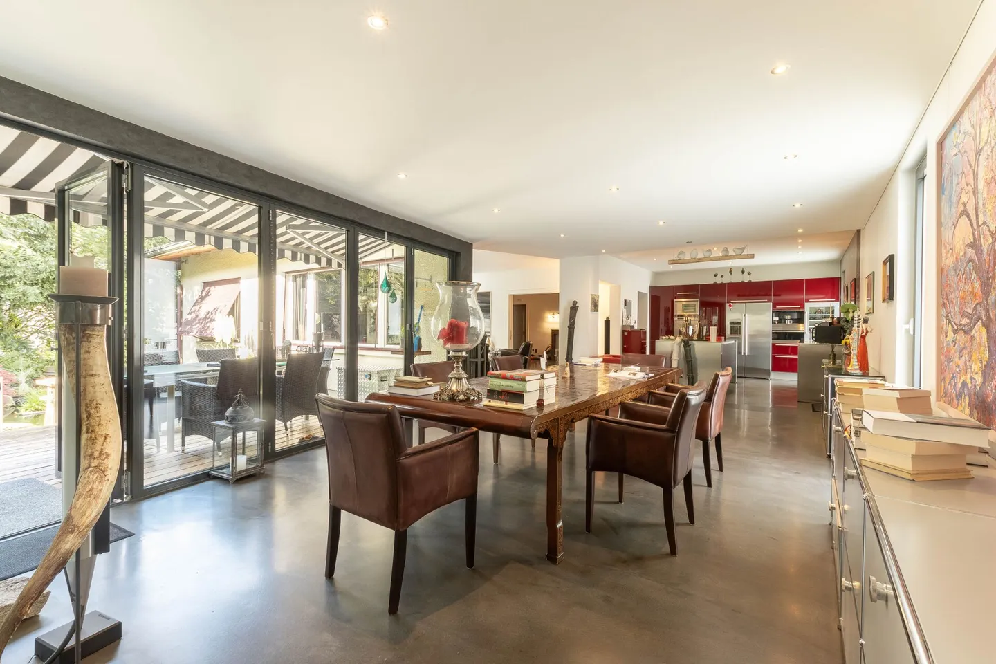 Casa unifamiliare situata in una zona tranquilla ma centrale a Interlaken - Foto 2 di 11